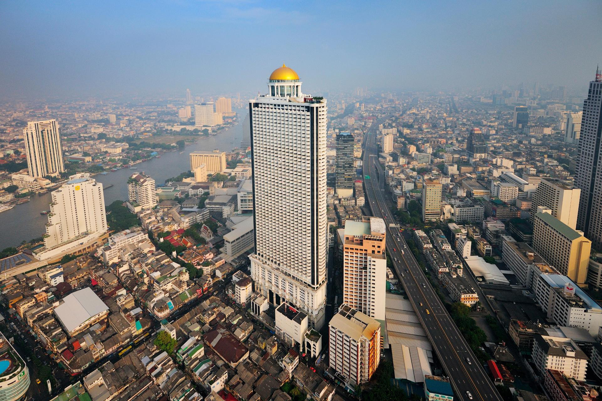 Vista Exterior lebua at State Tower