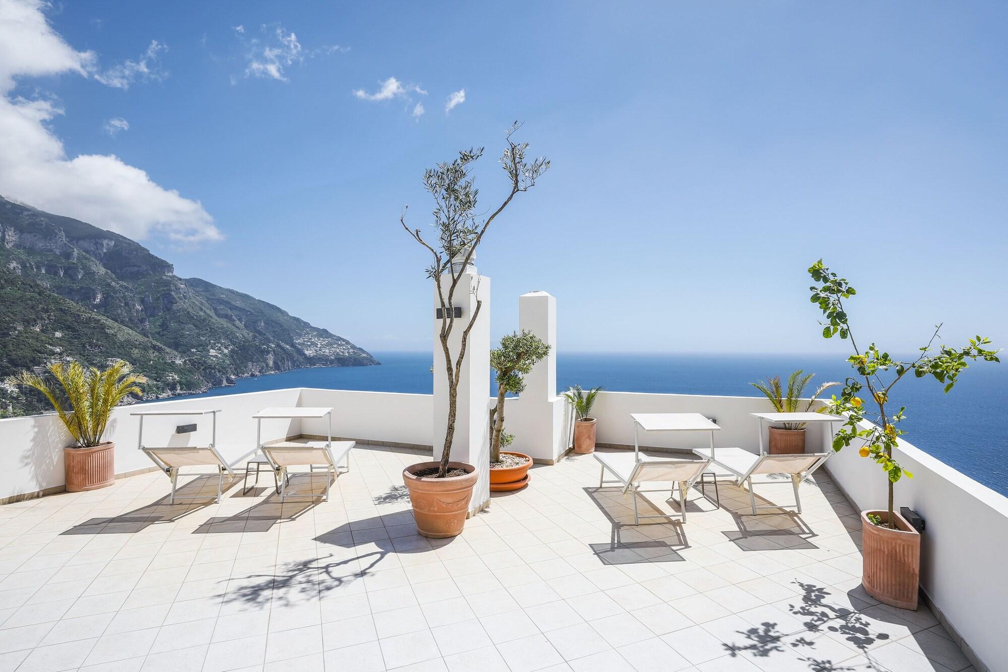 Vista Exterior Villa Anfitrite