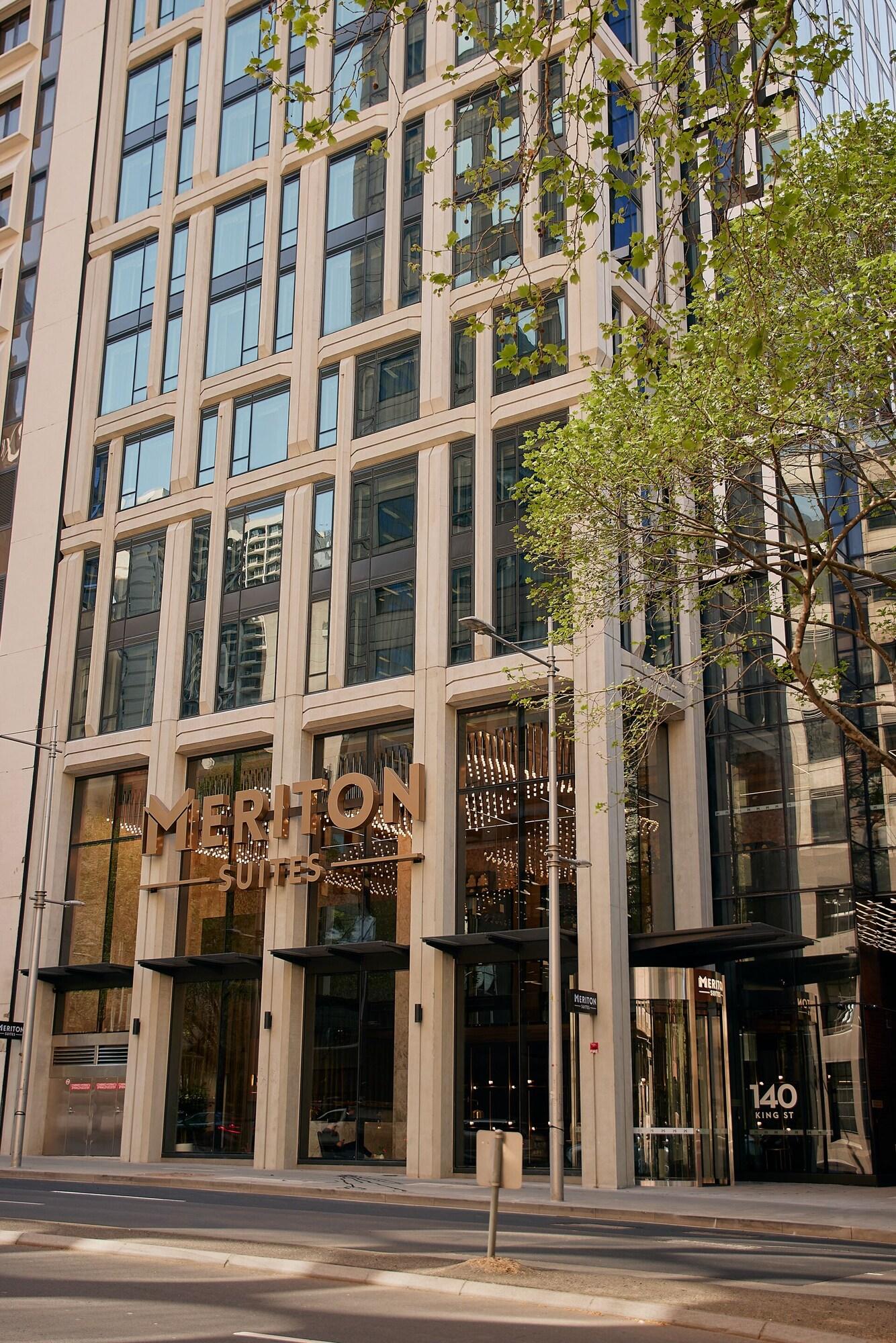 Vista Exterior Meriton Suites Melbourne