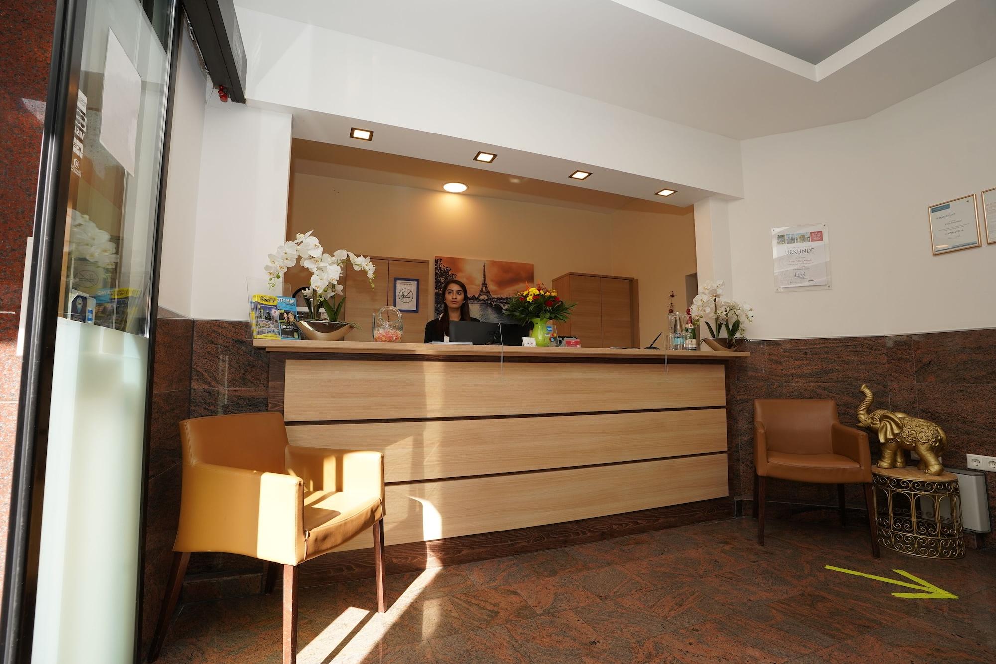 Vista Lobby Hotel Little Paris