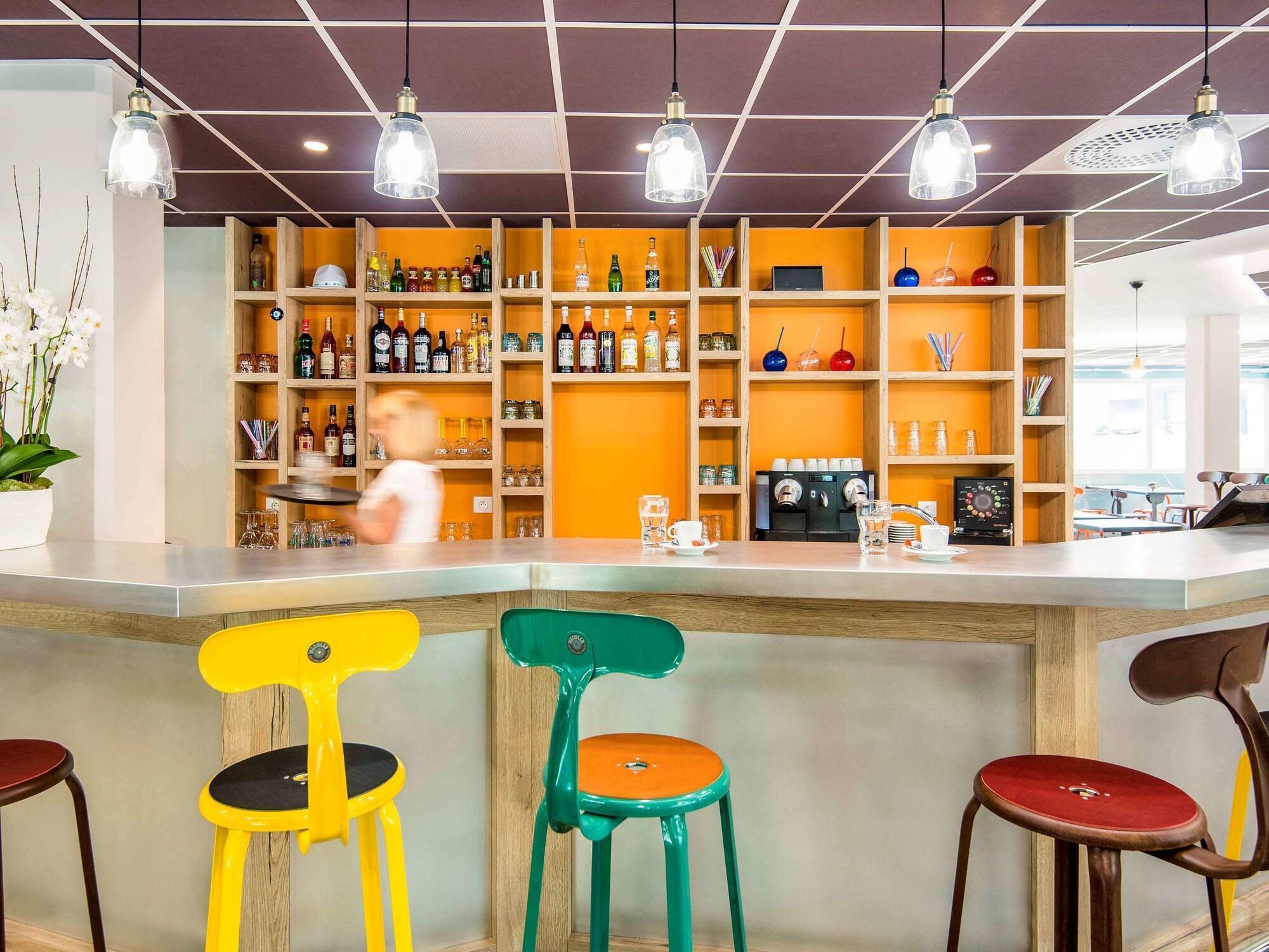 Bar/Salón ibis Styles Sallanches Pays du Mont-Blanc