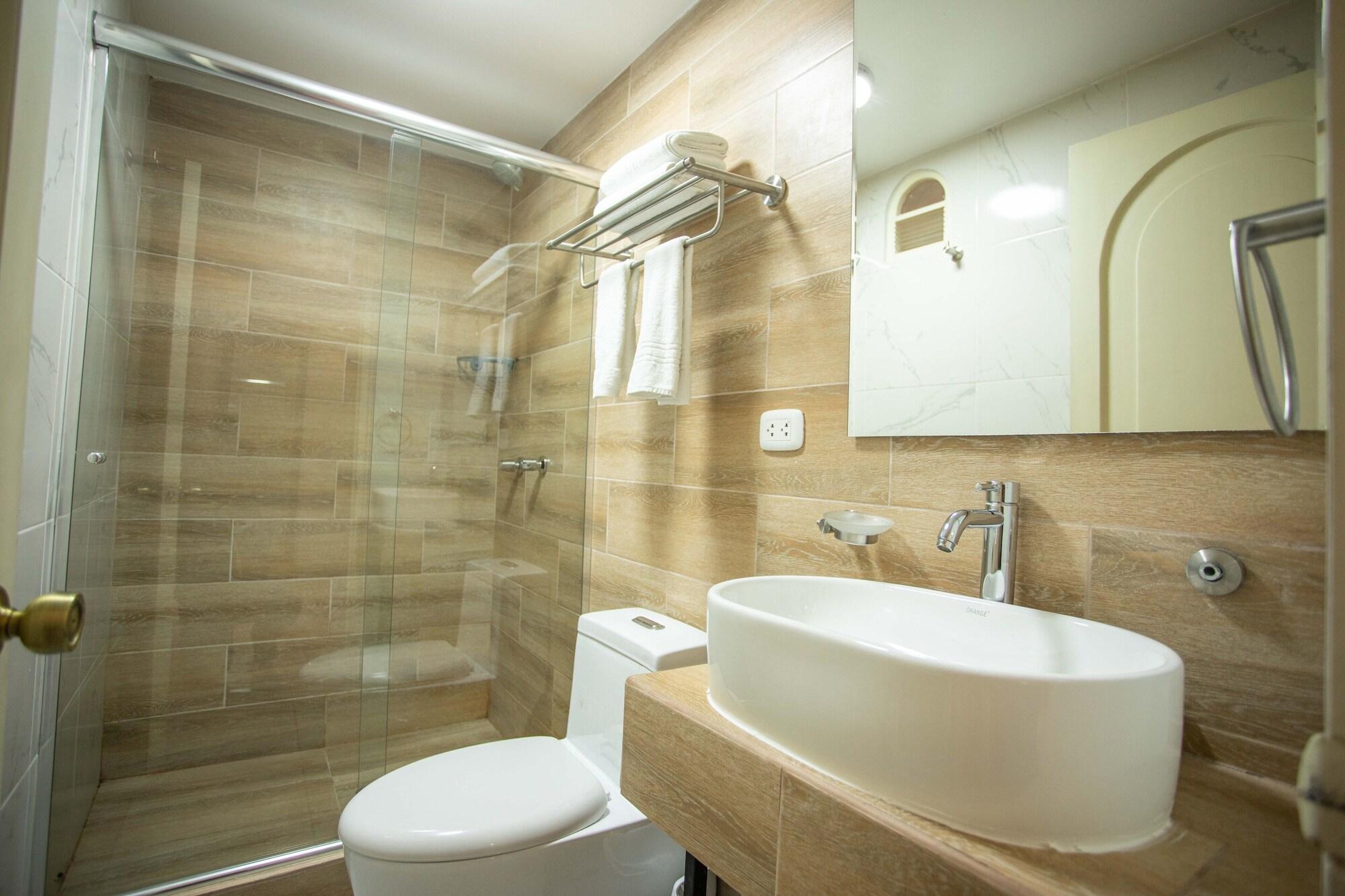 Equipamiento de Habitación ANAHUARQUE