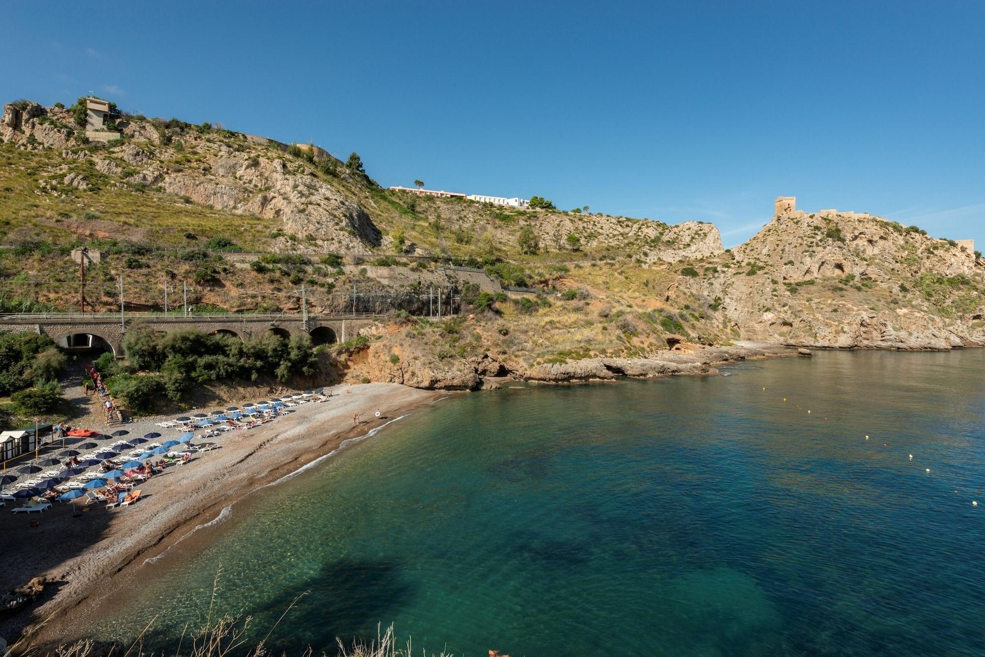 Playa Torre Normanna Hotel