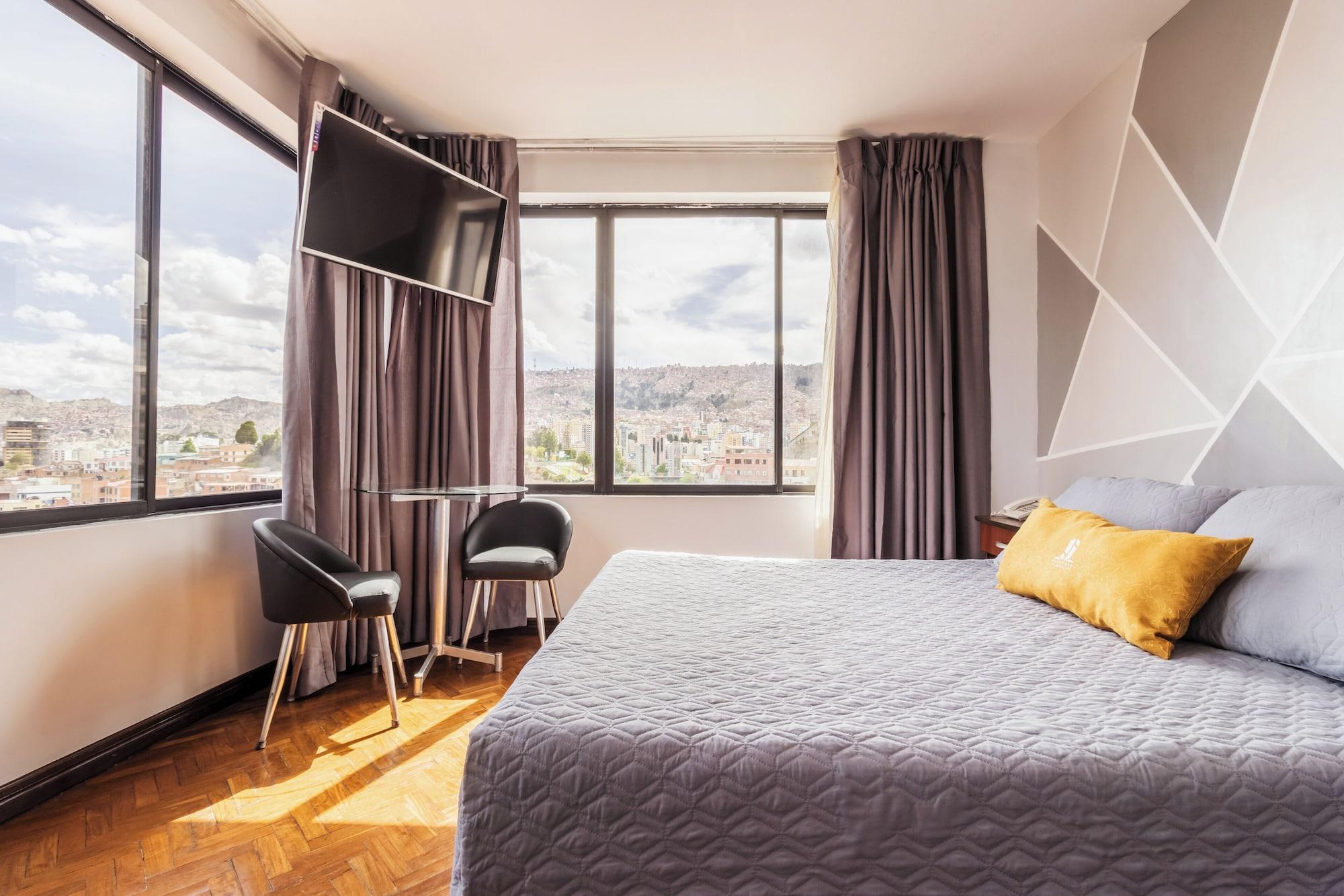Varios Elegance  Hotel