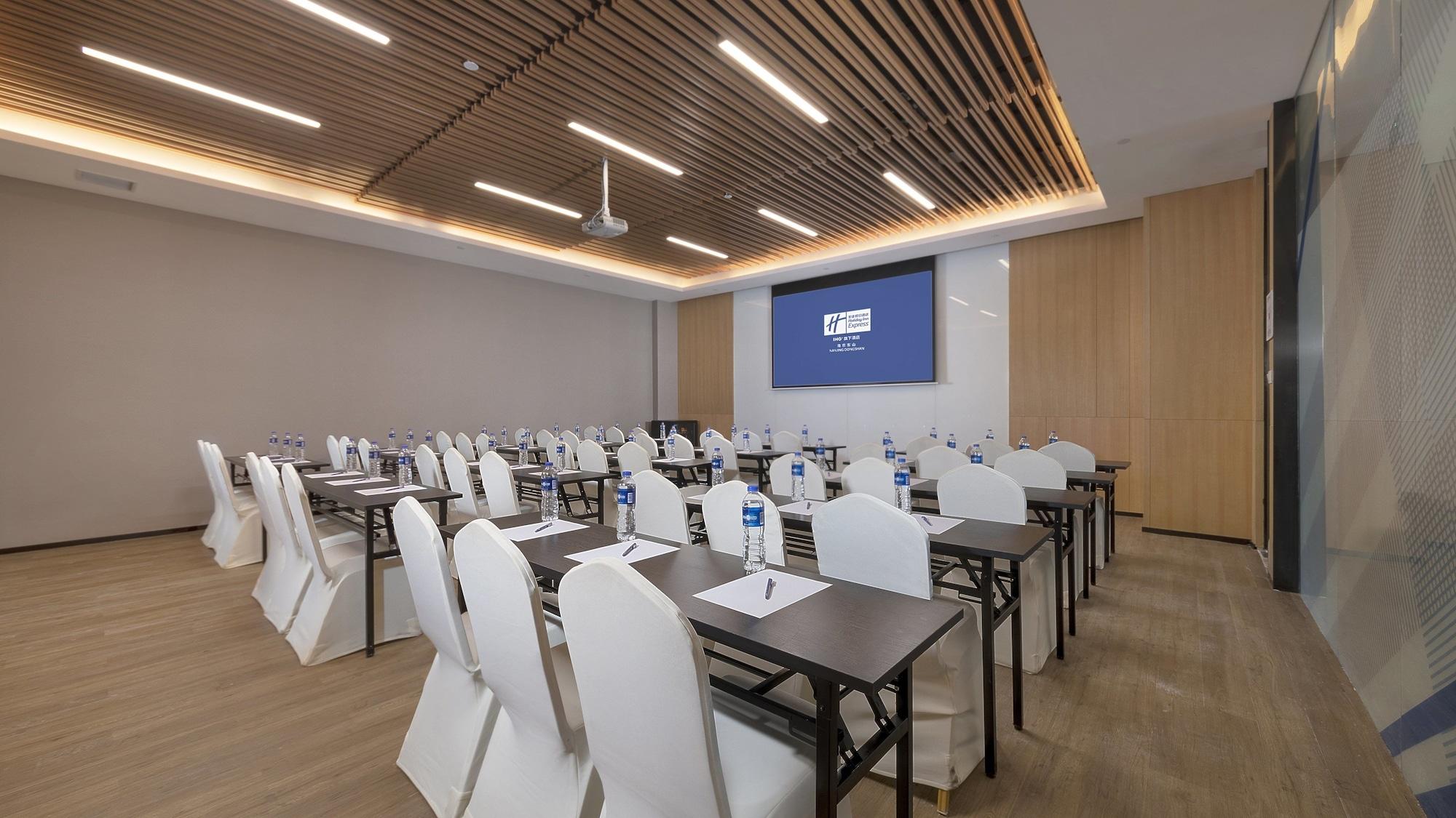 Sala de Reuniones Holiday Inn Express Nanjing Dongshan by IHG