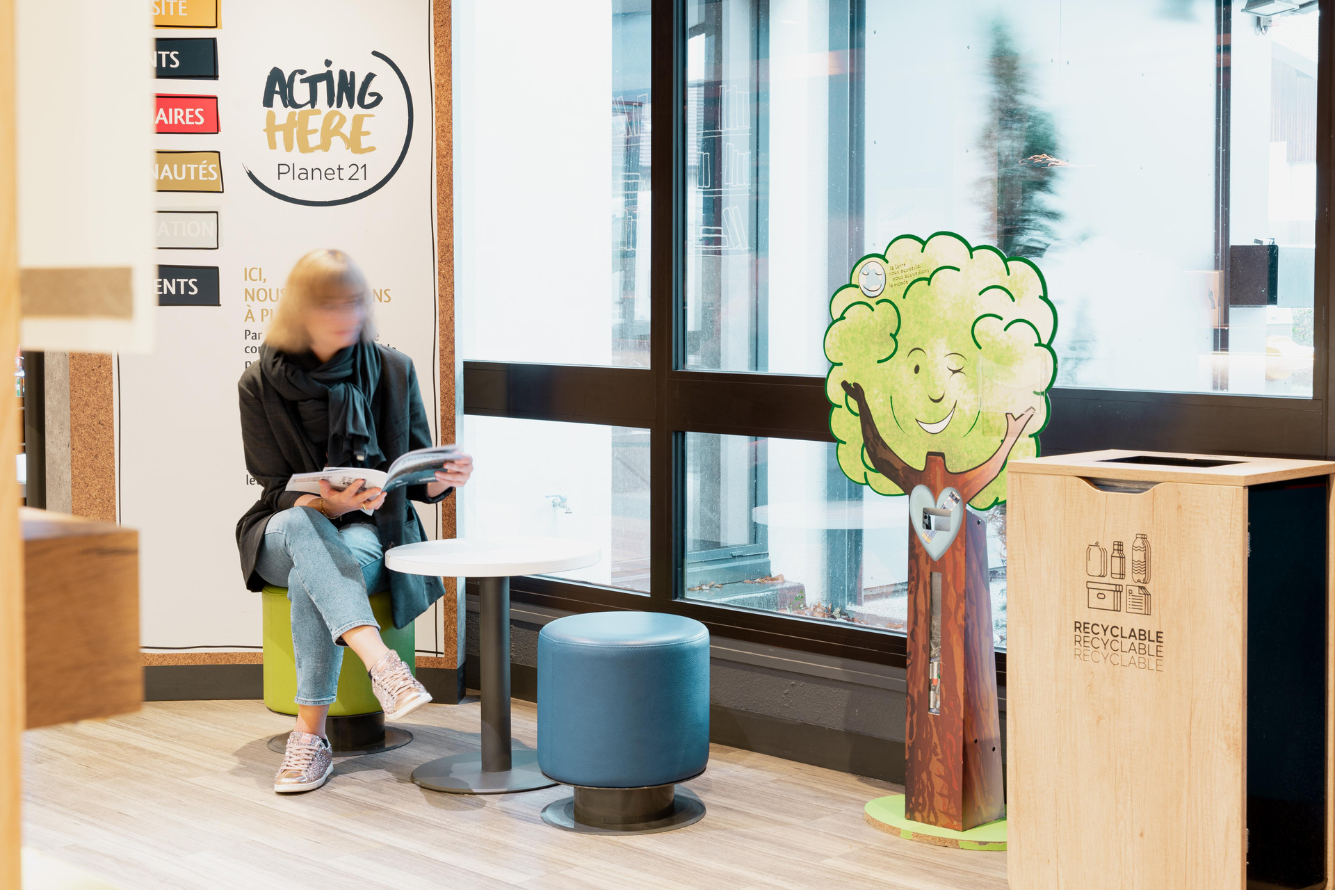 Vista Lobby ibis budget Thonon Les Bains