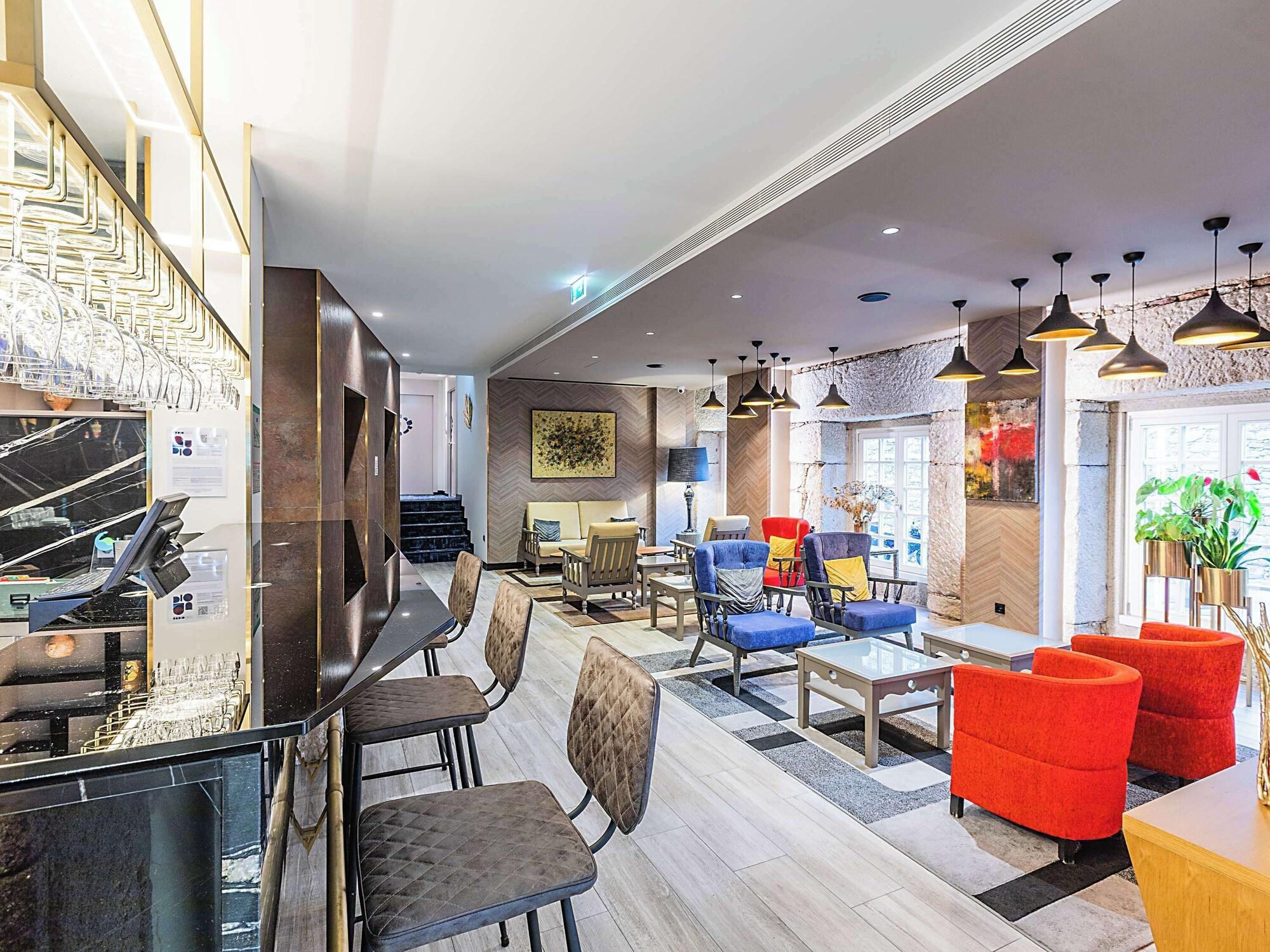 Bar/Salón Ibis Styles Chaves