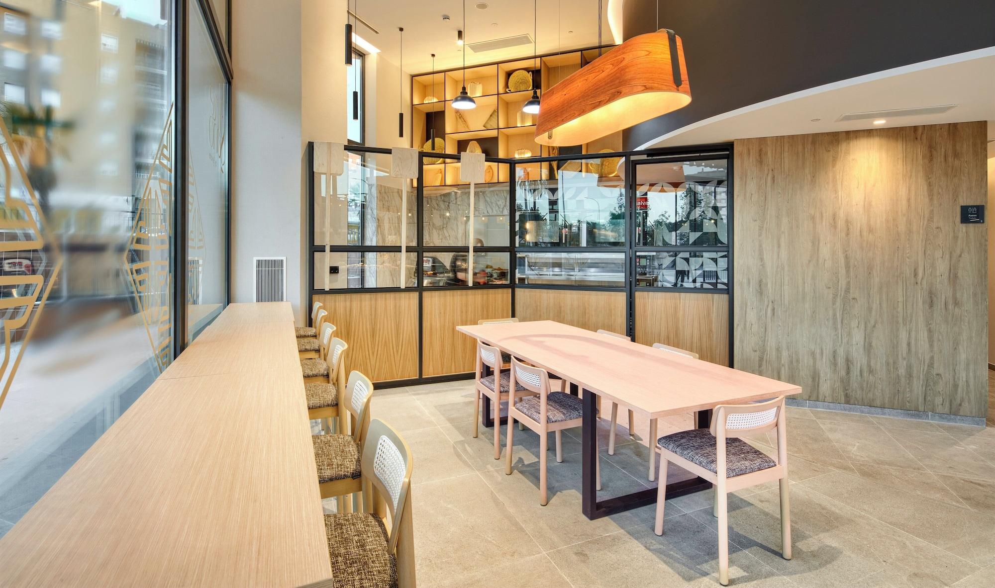Bar/Salón Sercotel Rosaleda Málaga