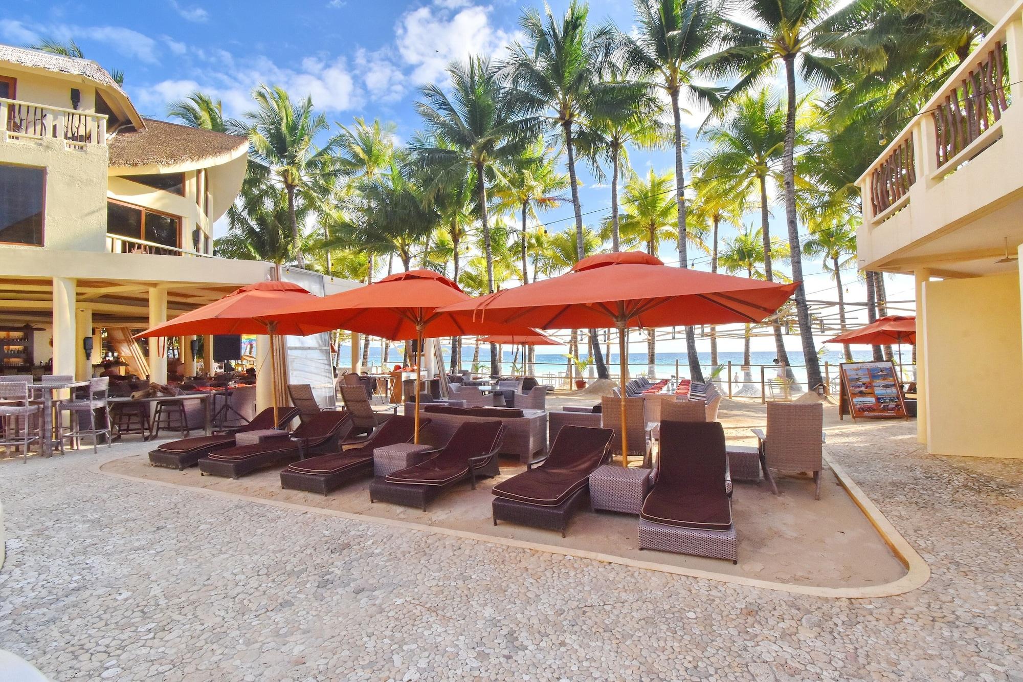 Vista Exterior Ambassador In Paradise Resort