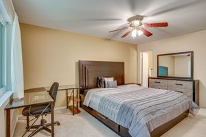 Alquiler Vacacional - 4BR Cozy Townhome - Burke's Hidden Gem!