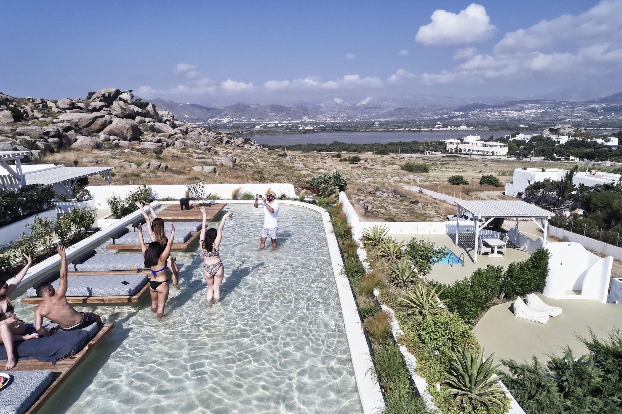 Vista Exterior Naxian Utopia Luxury Villas & Suites