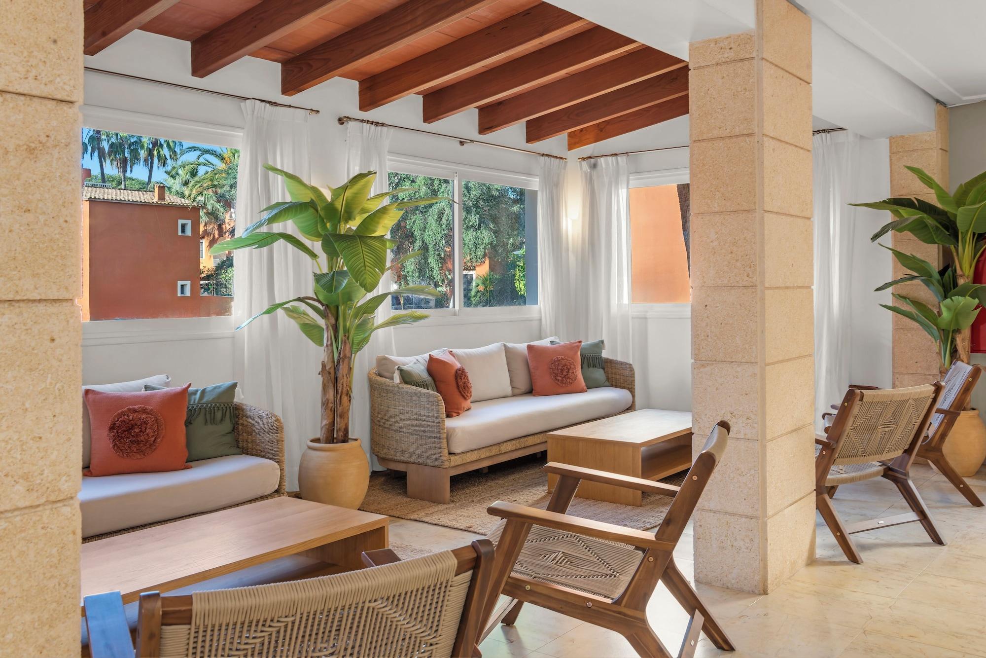 Vista Lobby Cabot Club Torreblanca