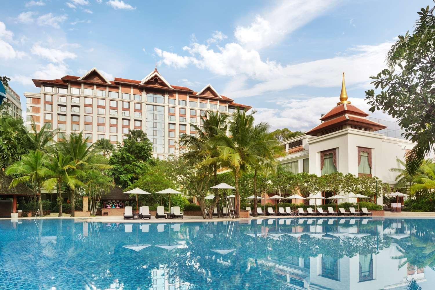 Vista Exterior Shangri-La Hotel Chiang Mai