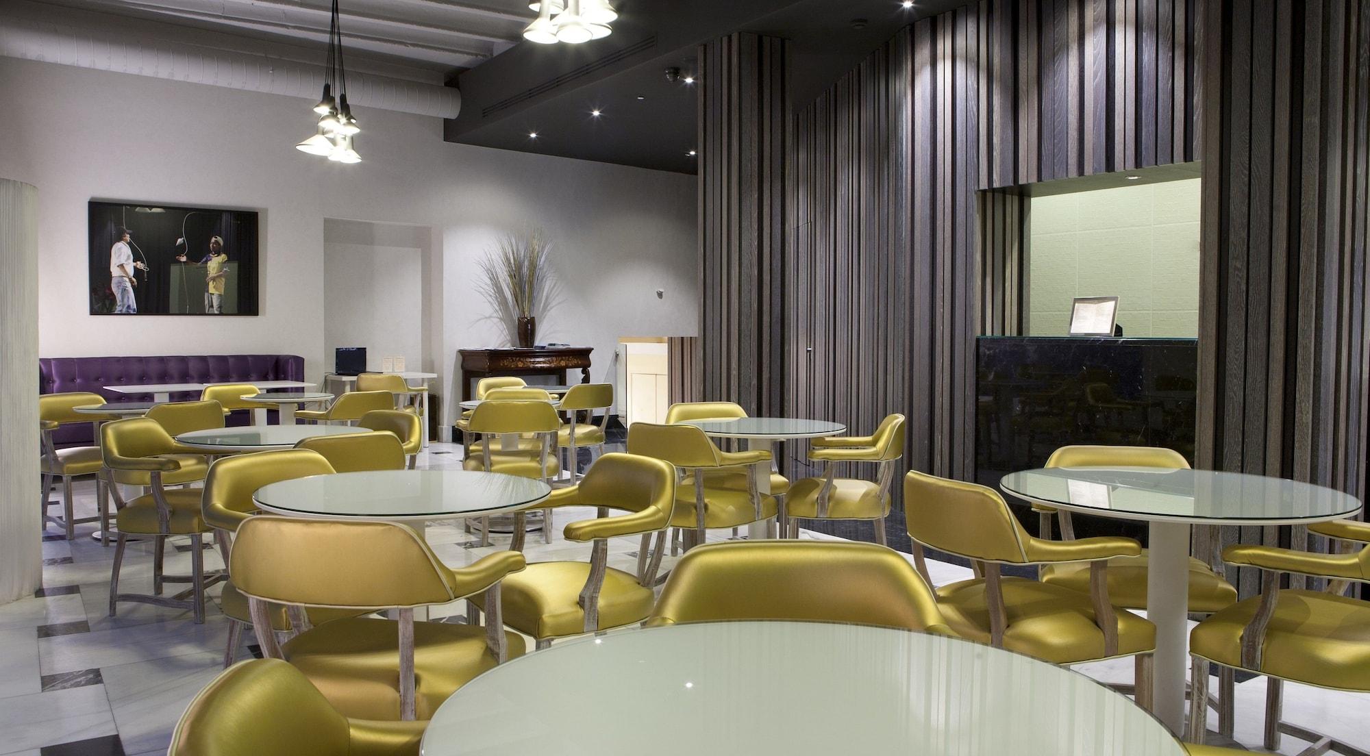 Bar/Salón Hotel Regente