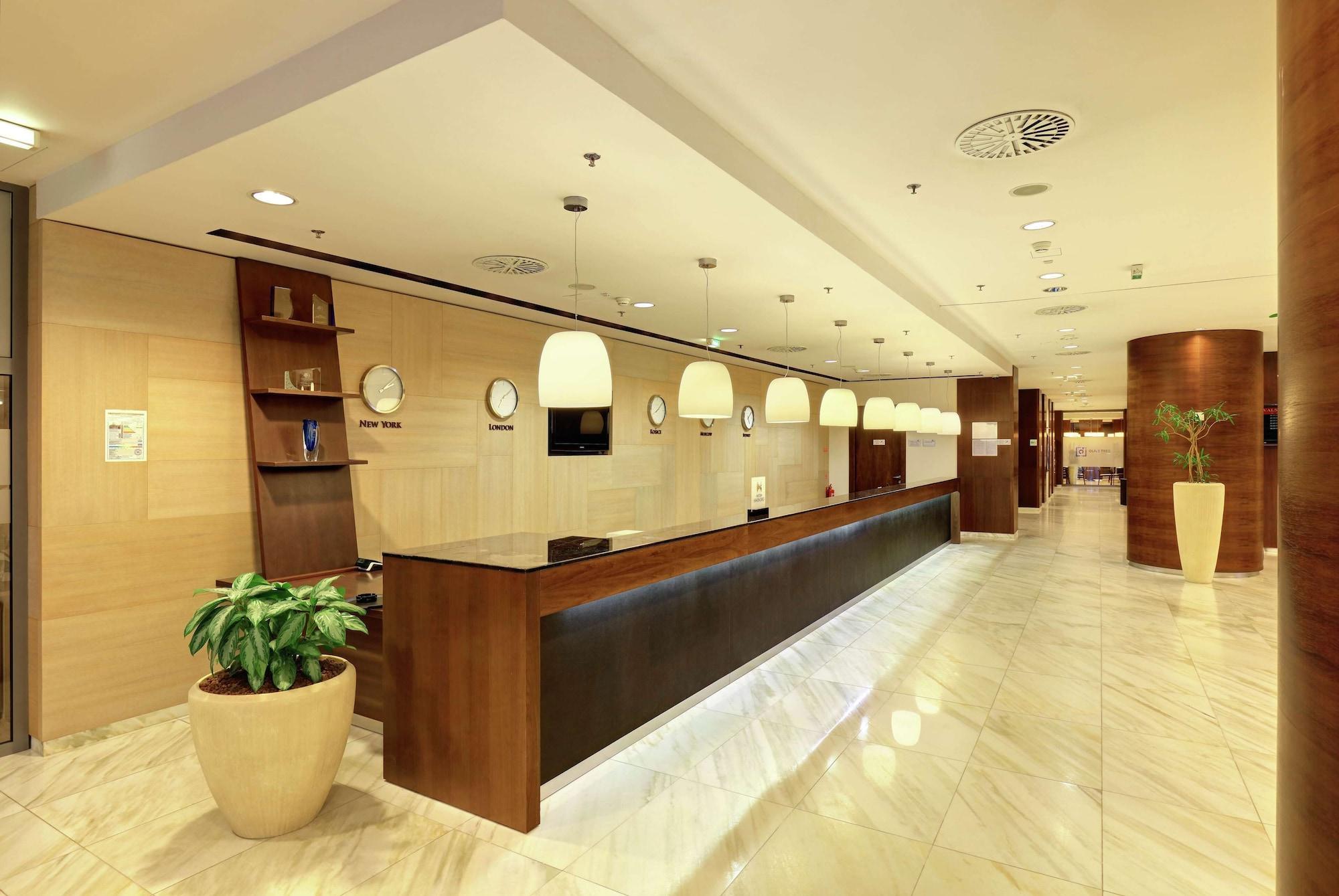 Vista Lobby DoubleTree by Hilton Hotel Kosice