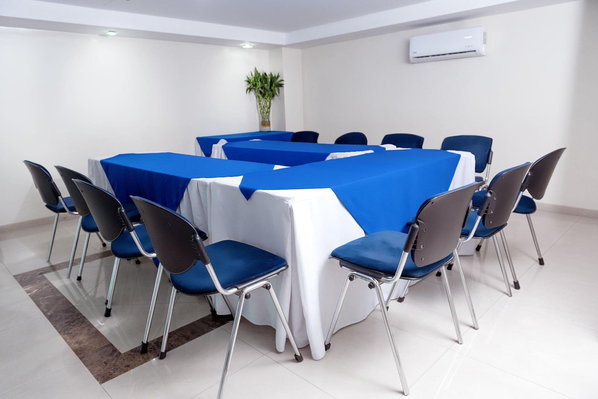 Vista Lobby Hotel Plaza Las Americas Cali