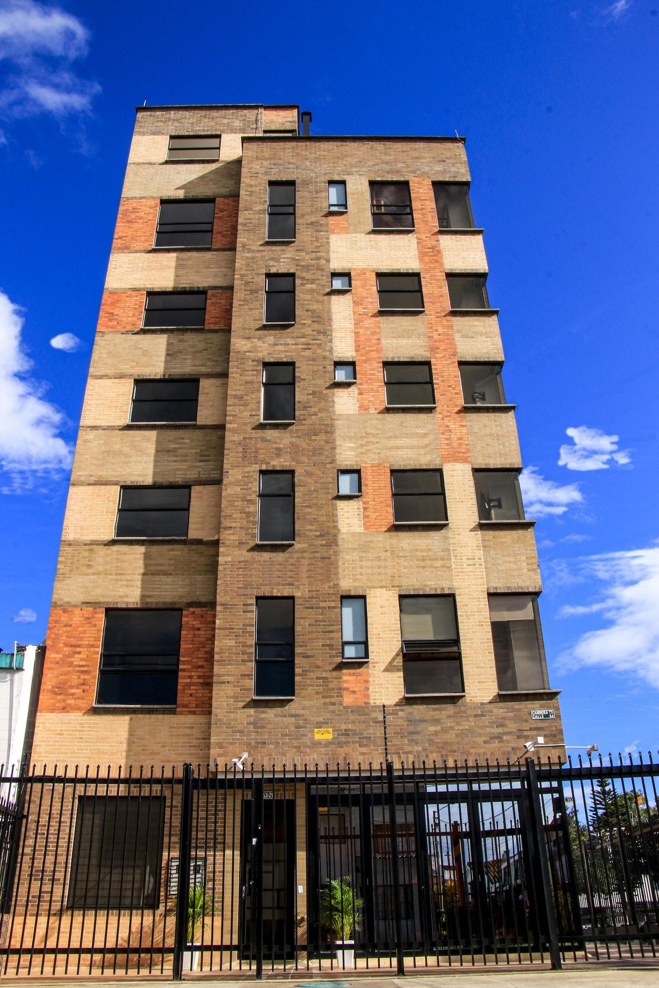 Varios Normandía Tower