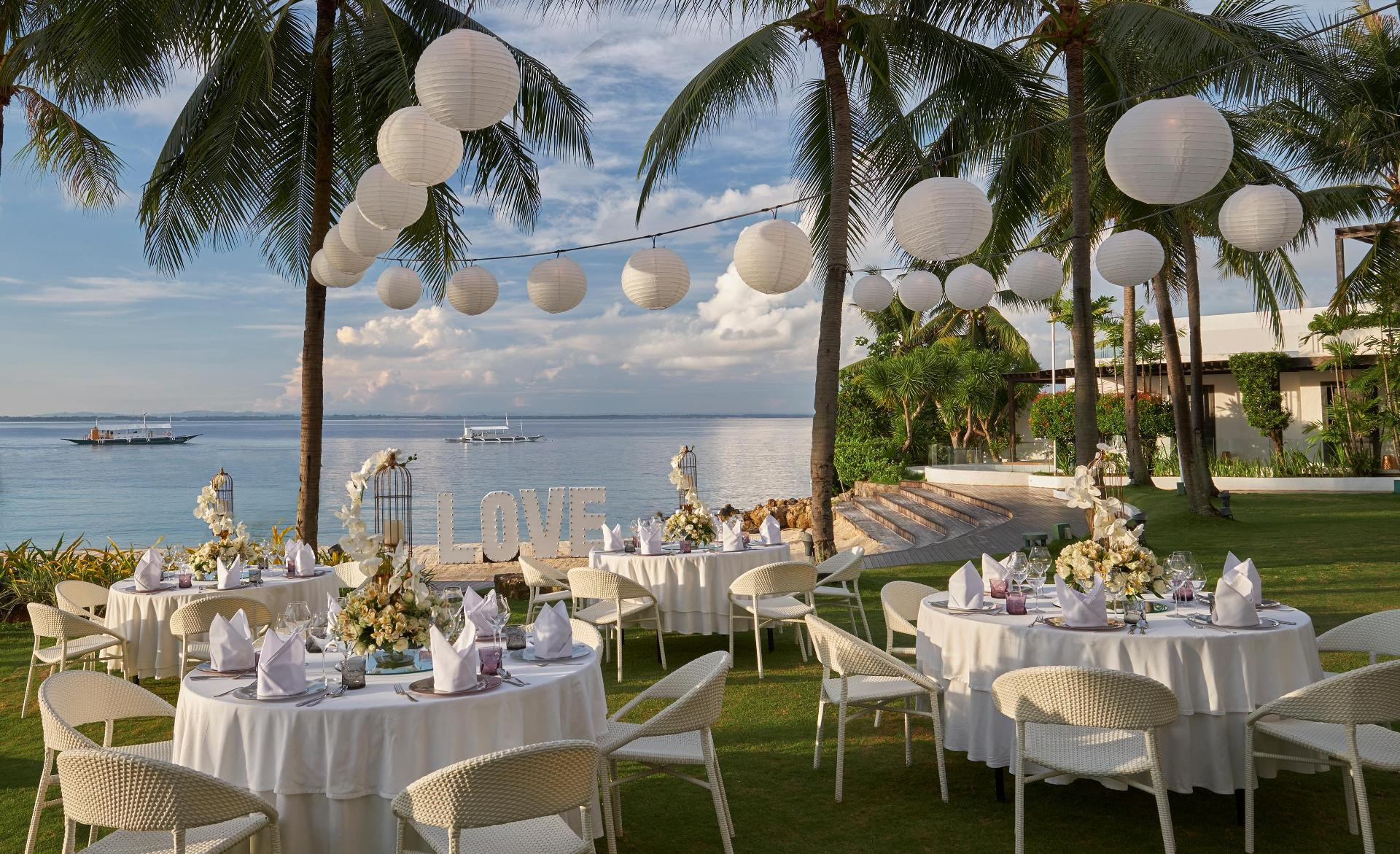 Vista Exterior Mövenpick Hotel Mactan Island Cebu