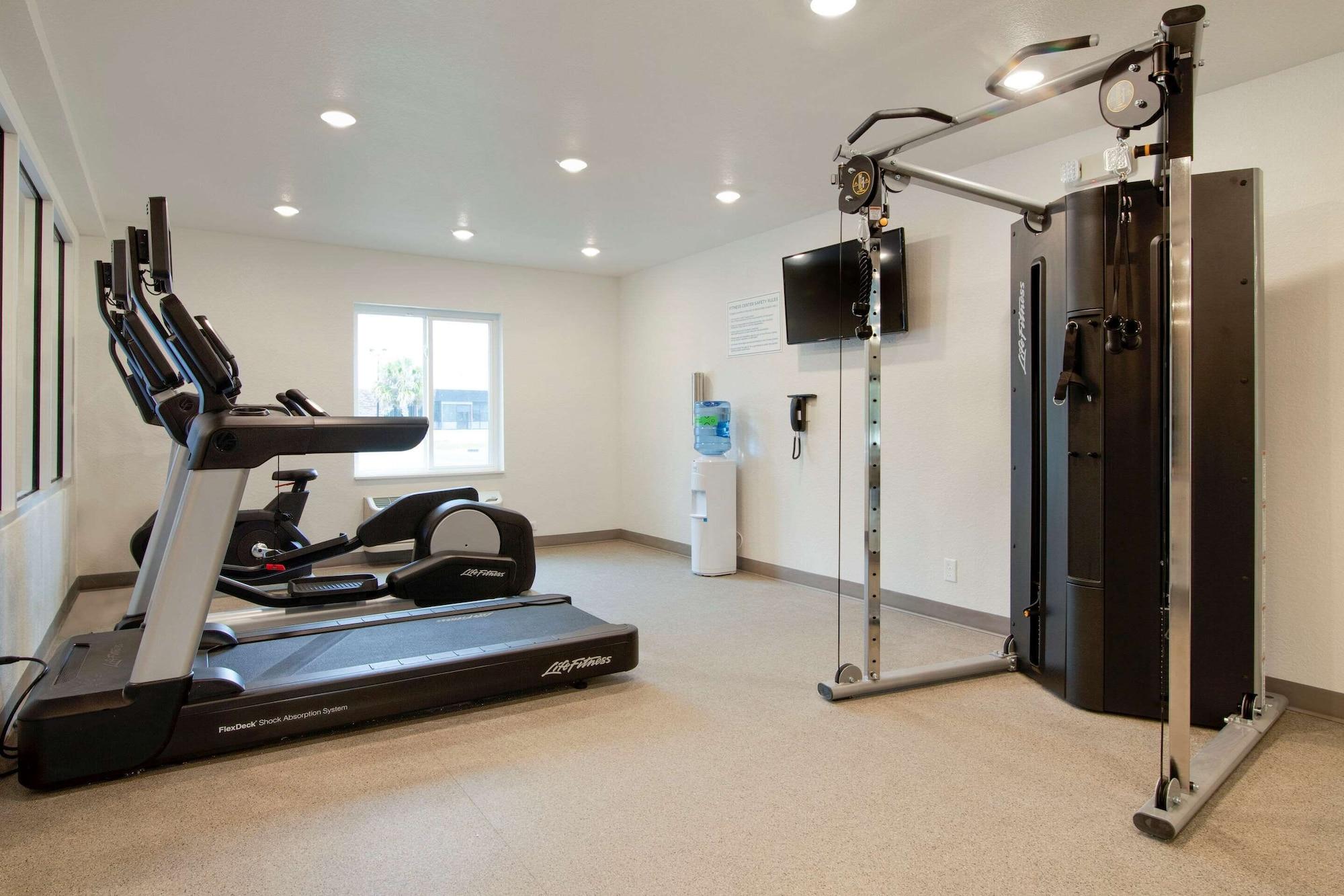 Gimnasio WoodSpring Suites Brunswick