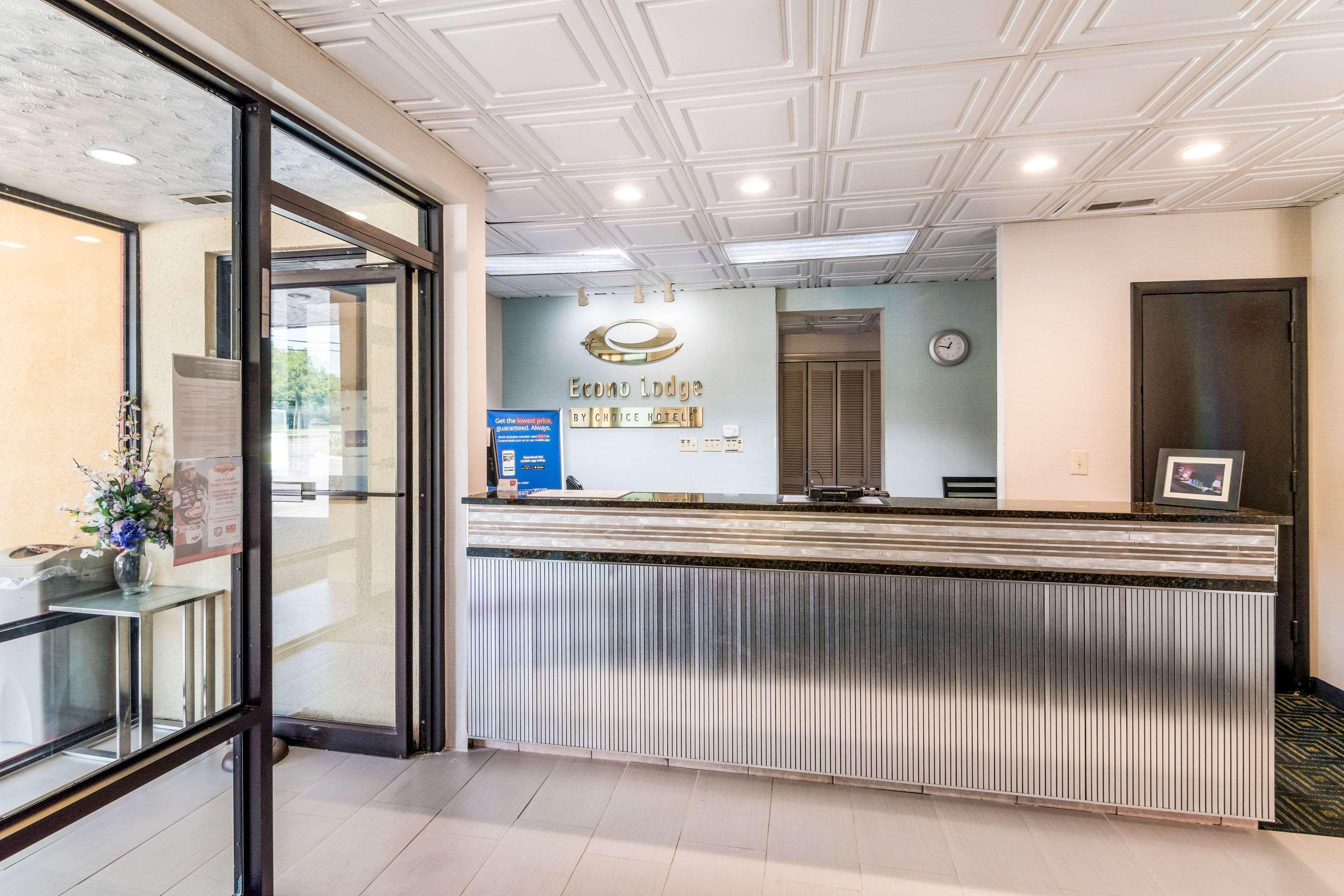 Vista Lobby Econo Lodge Pocomoke City Hwy 13
