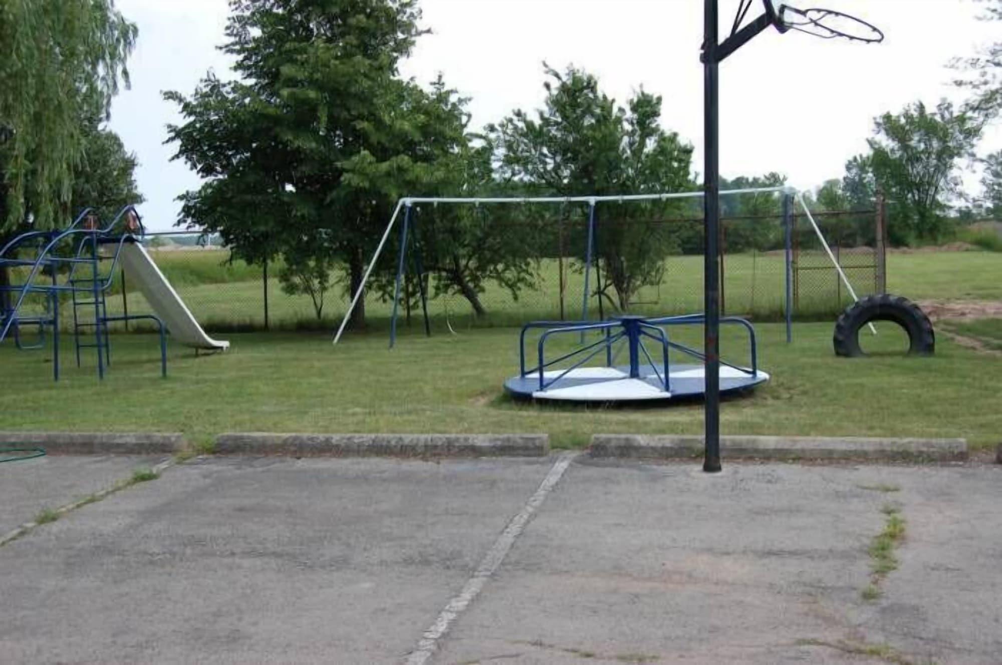 Instalaciones Recreativas Space Motel