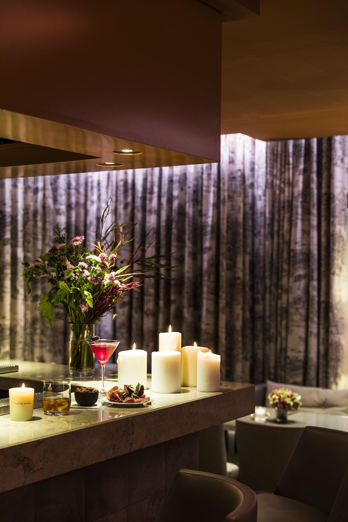 Bar/Salón Grand Hotel du Palais Royal