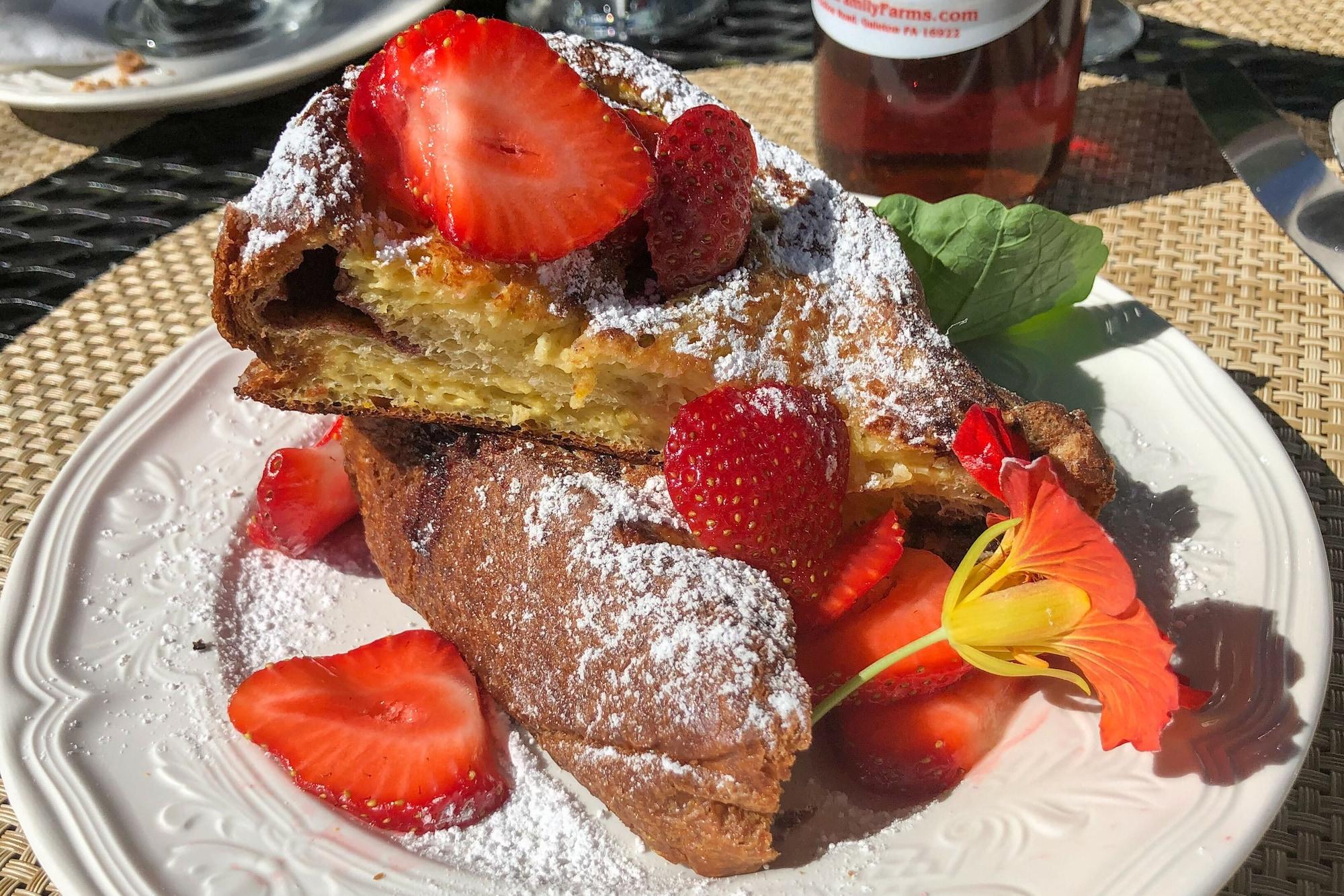 Restaurant The Inn on Negley