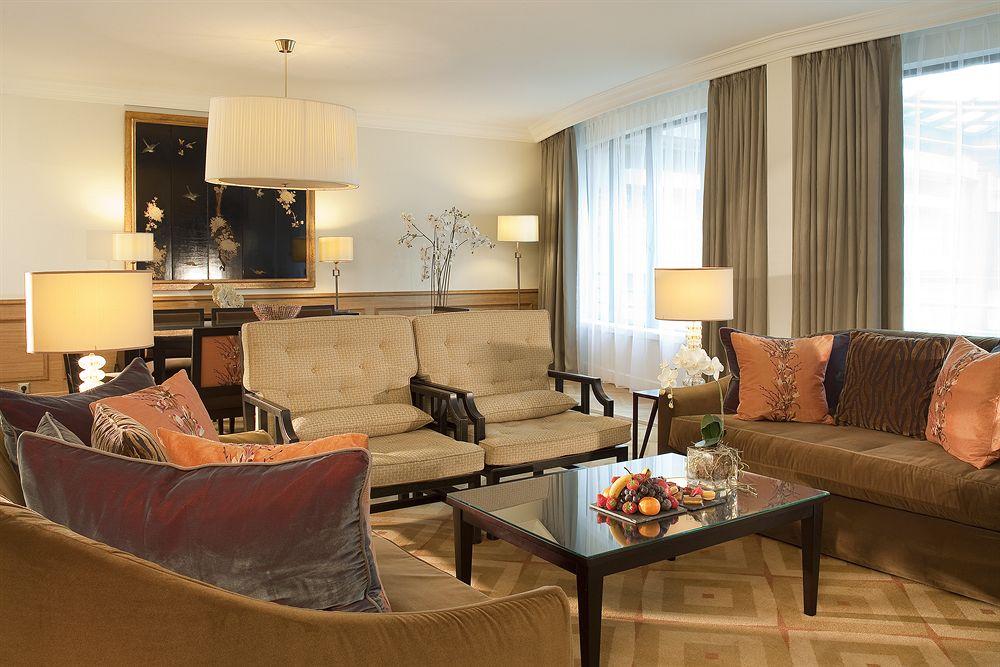 Hotel Paris Marriott Champs Elysees Hotel