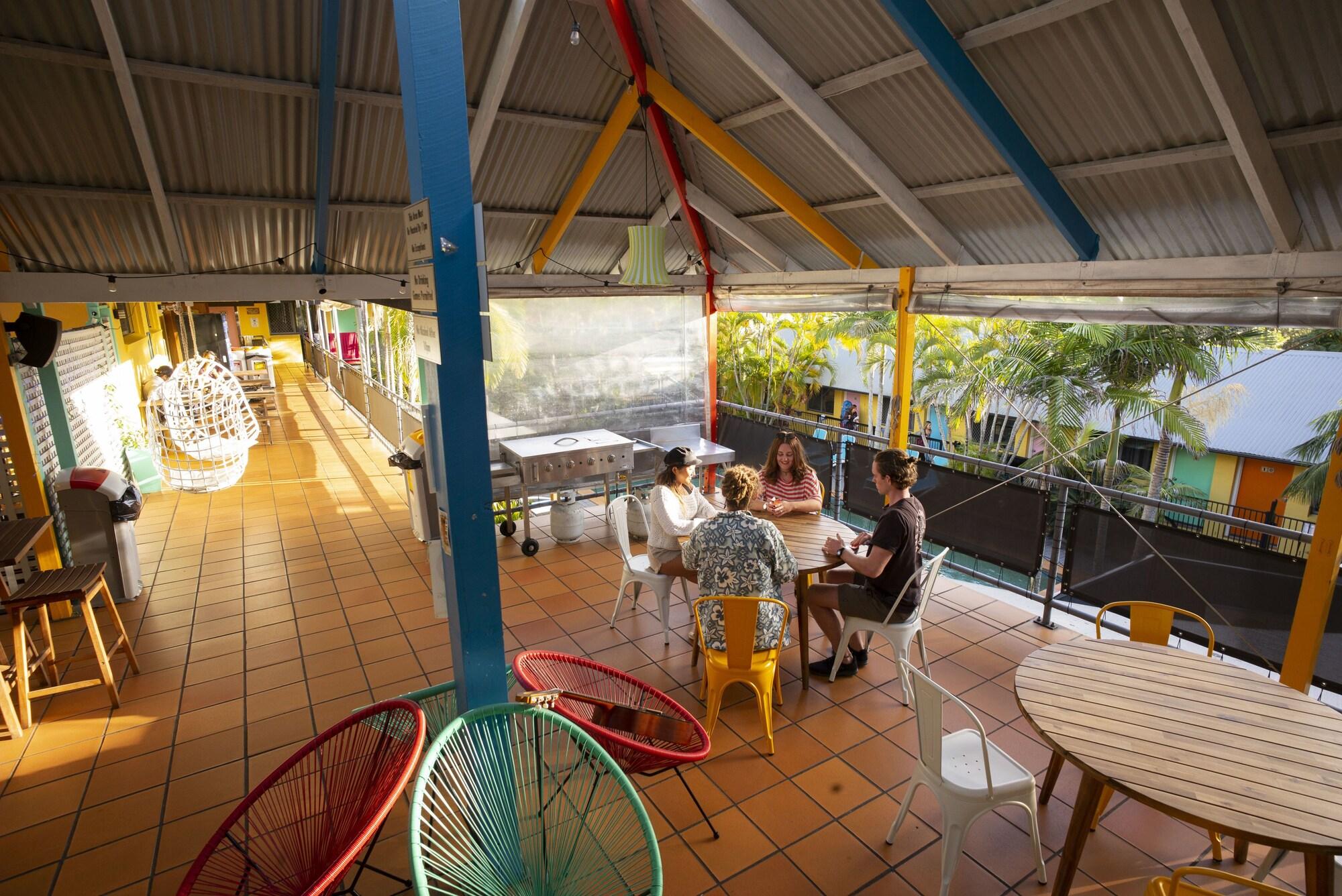 Restaurant YHA Cape Byron