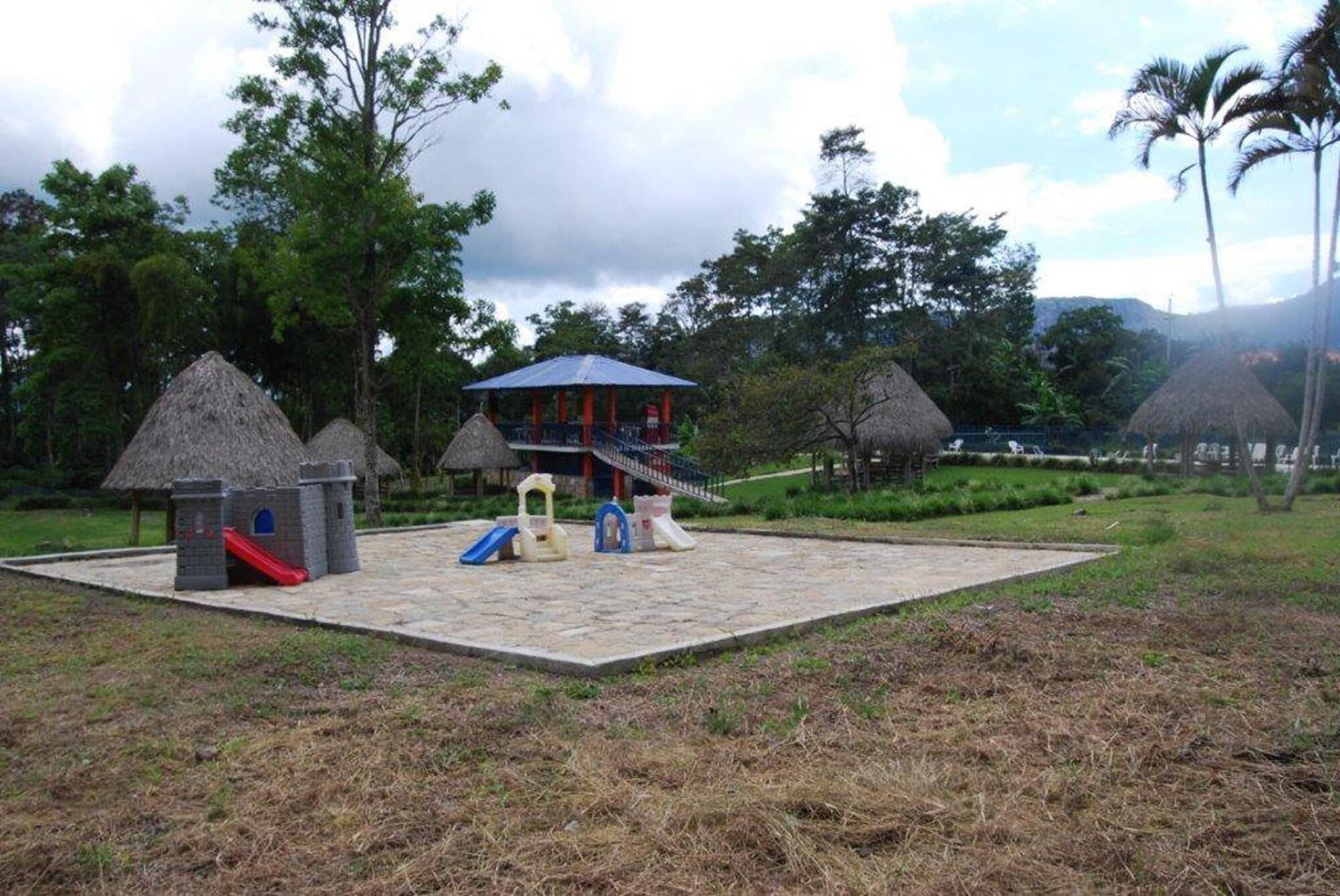 Instalaciones Recreativas Finca Temática Cafetera Las Mercedes