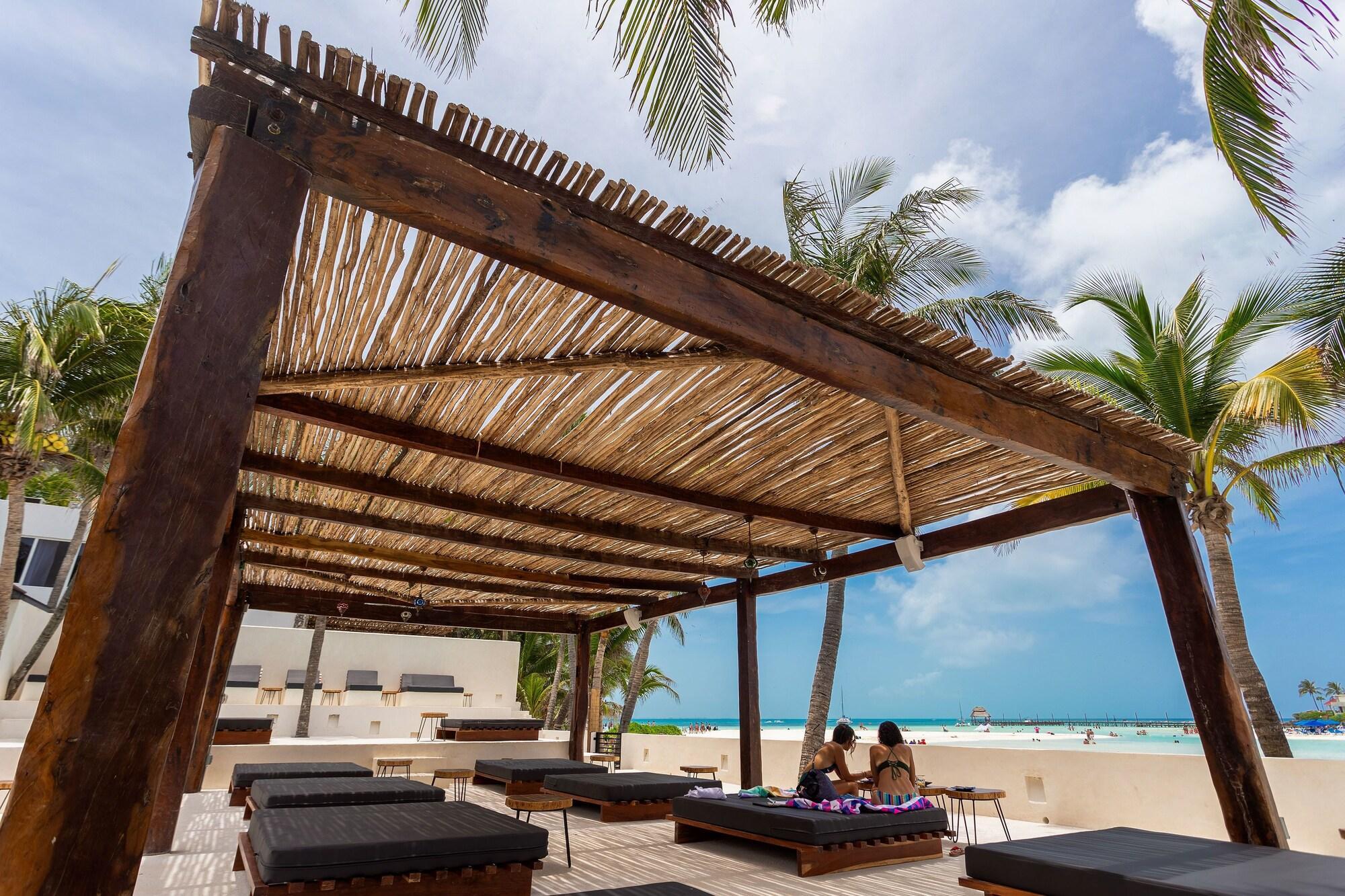 Vista Exterior Lotus Beach Hotel - Adults Only