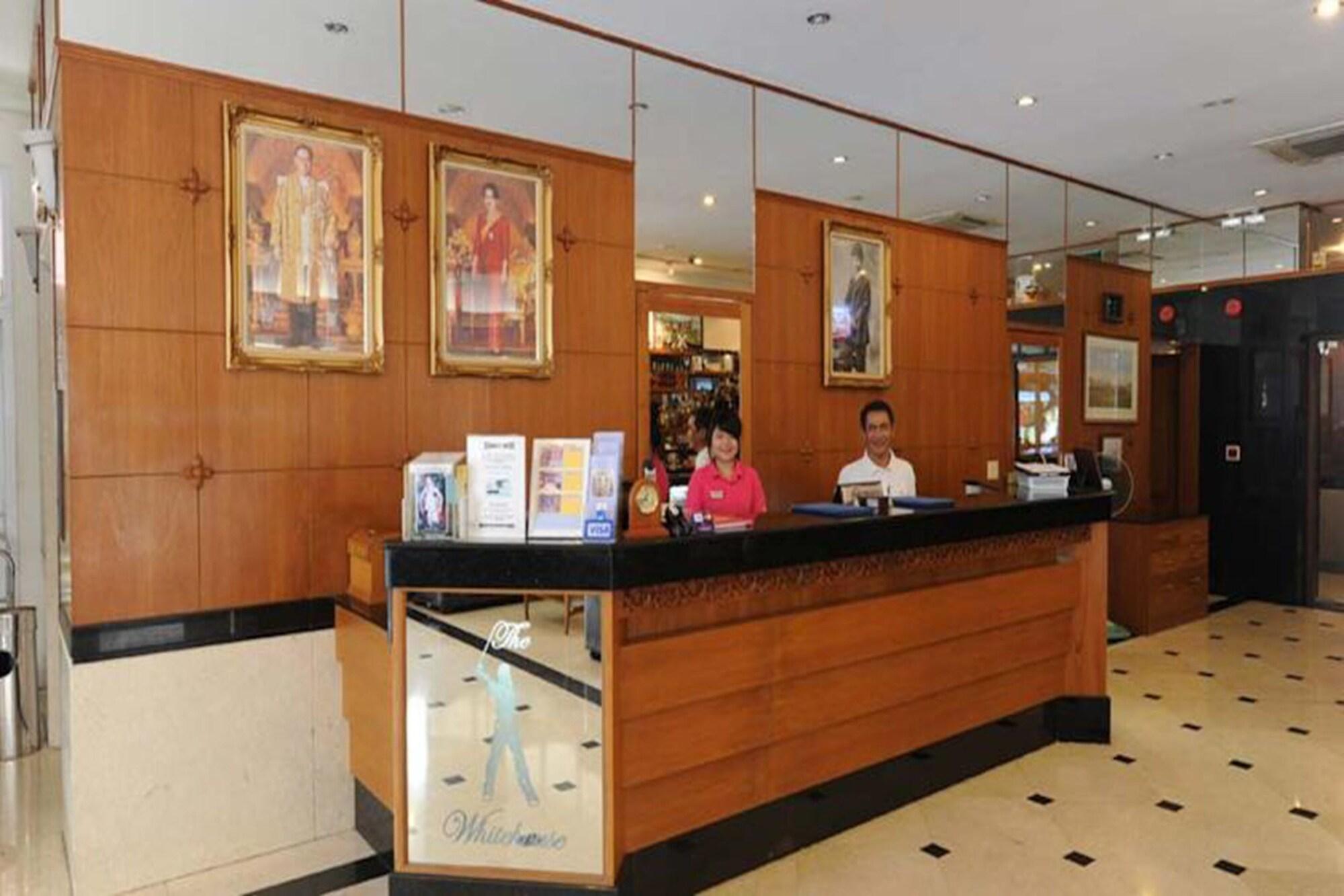 Vista Lobby Whitehouse Condotel