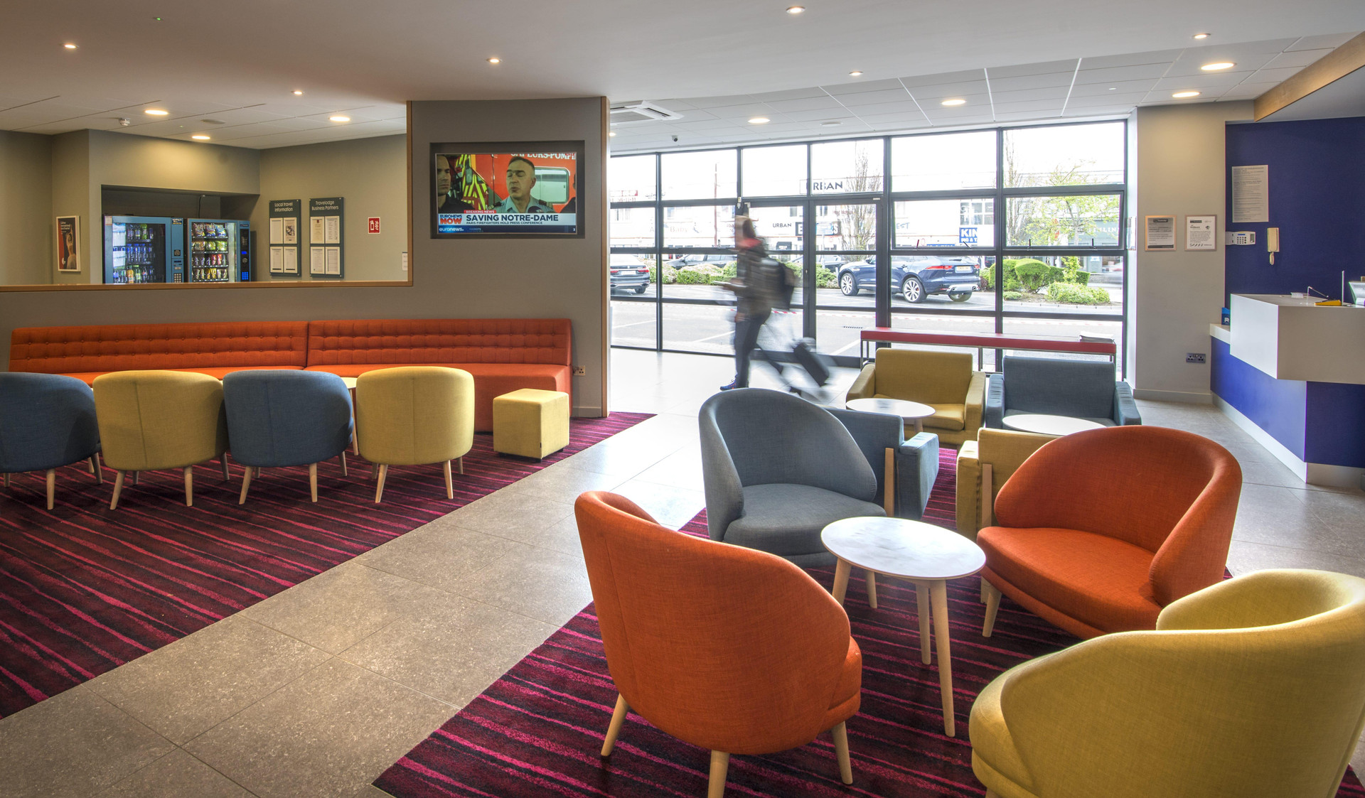 Vista do lobby Travelodge Galway