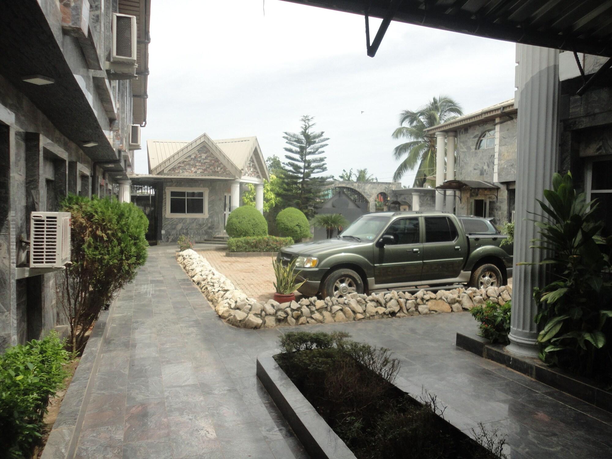 Vista Exterior Hamak Suites and Garden