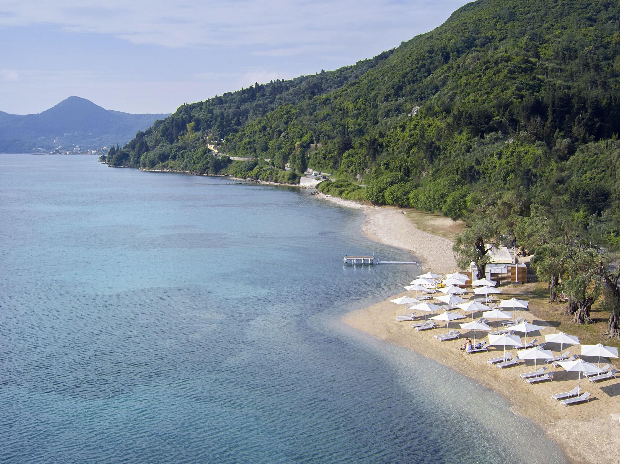 Playa Nido, Mar-Bella Collection