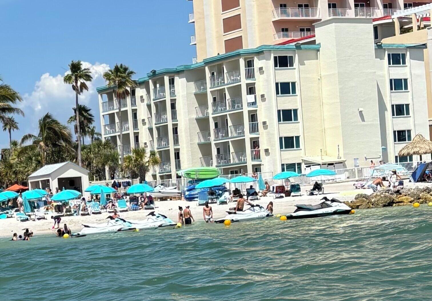 Vista Exterior Gulfview Hotel on the Beach