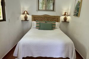 Renta temporal - One bedroom oceanfront guesthouse.