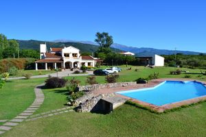 Alojamiento - Hosteria La Caldera - Localidad: La Caldera