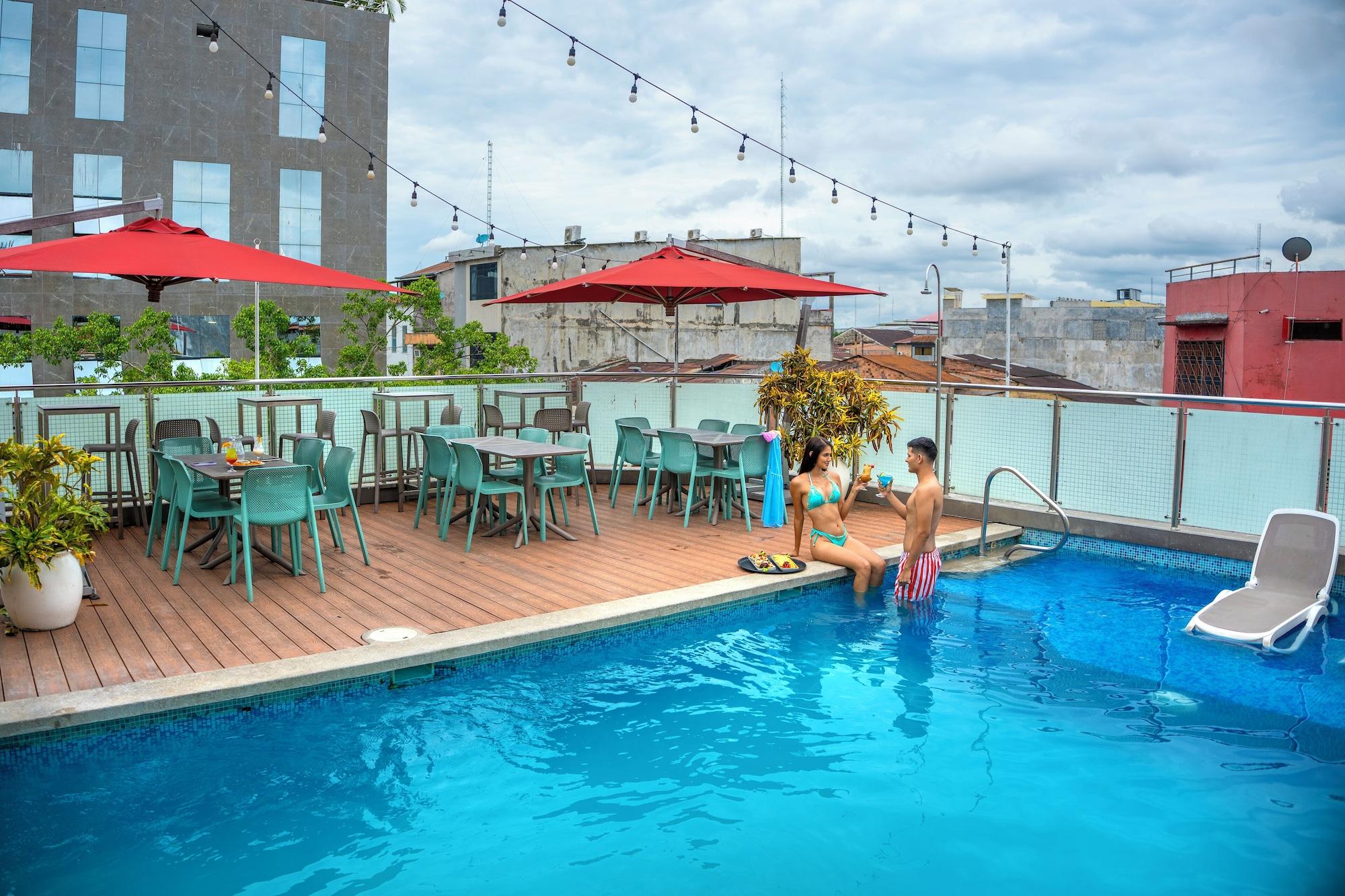 Vista Piscina Victoria Regia Hotel