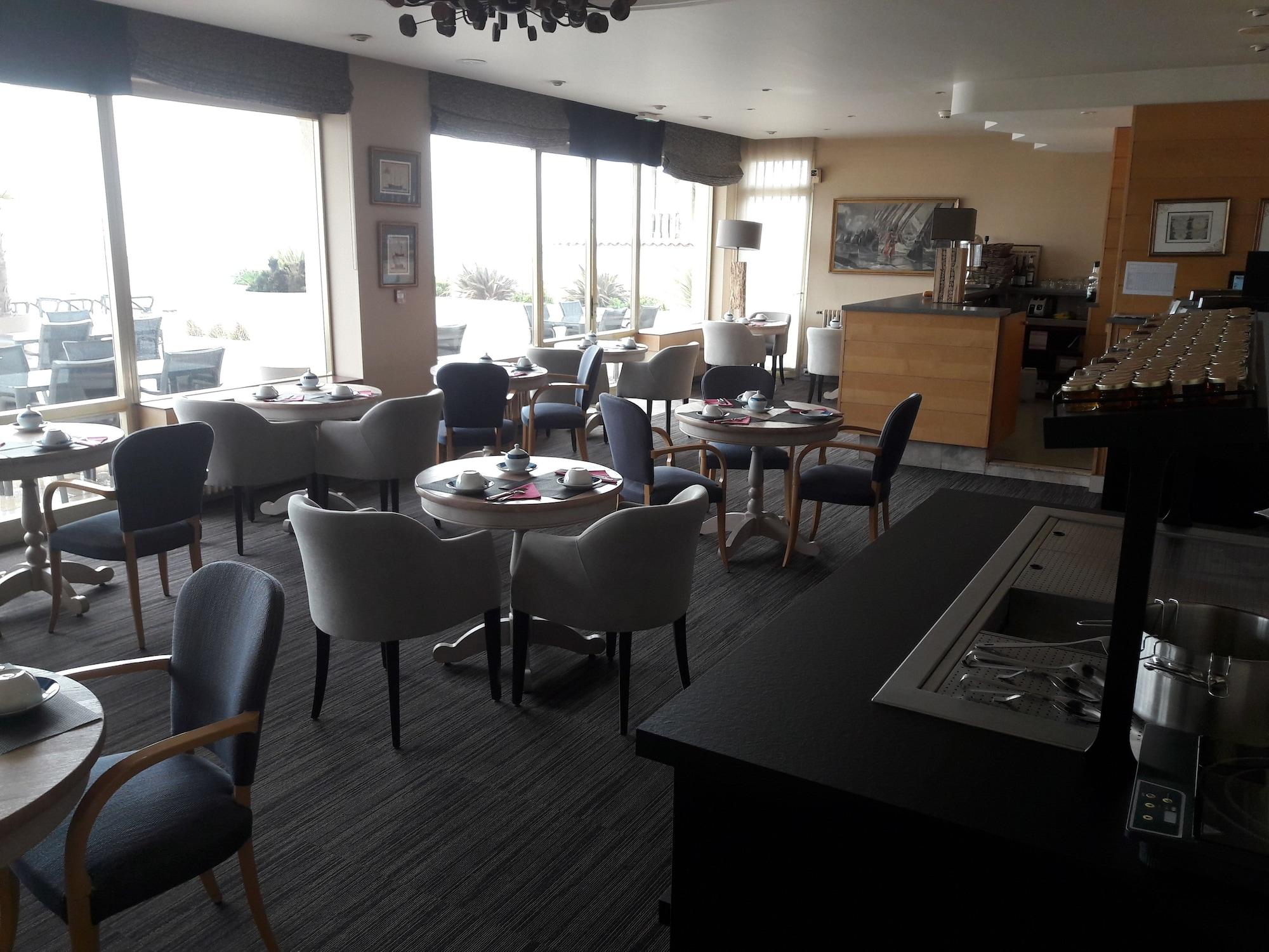 Bar/Salón Hôtel Les Brises