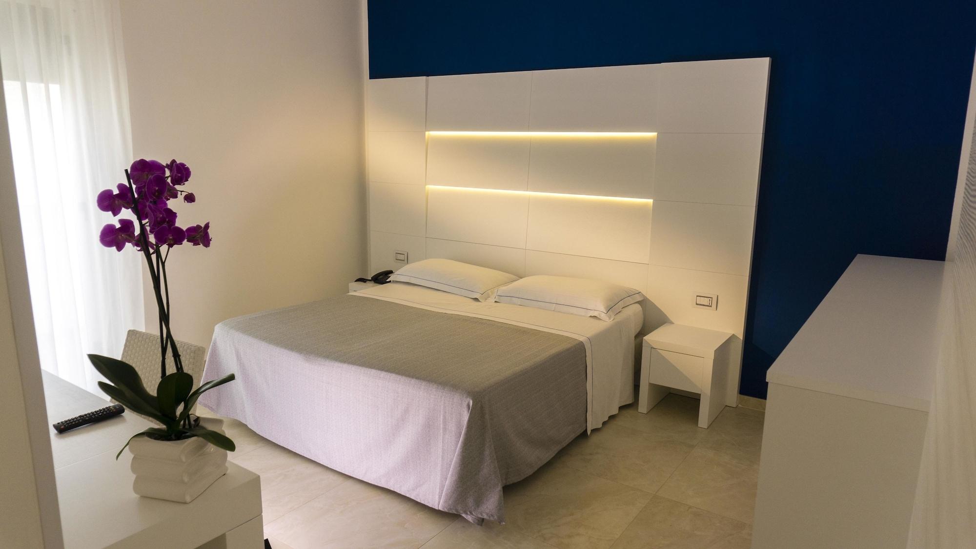 Varios Hotel Scialara