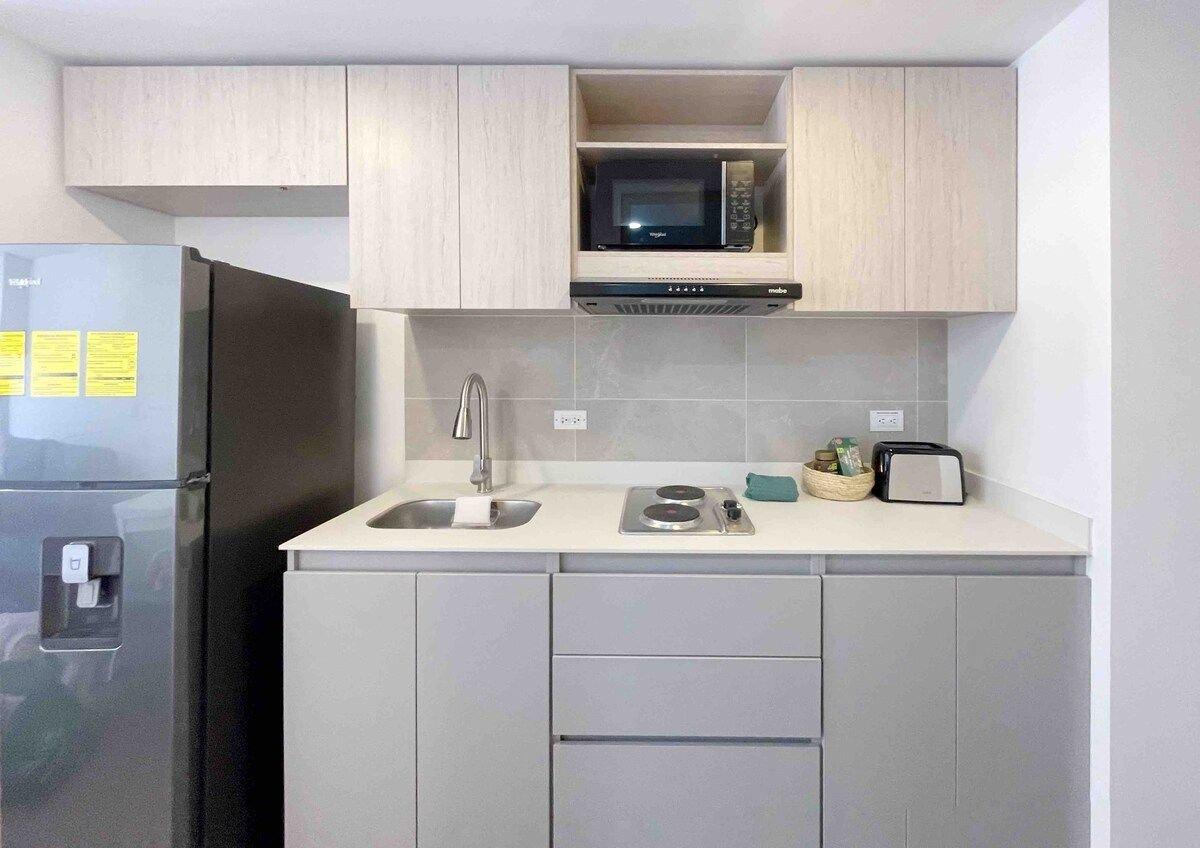 Cocina Prime central location with view of the Mountains