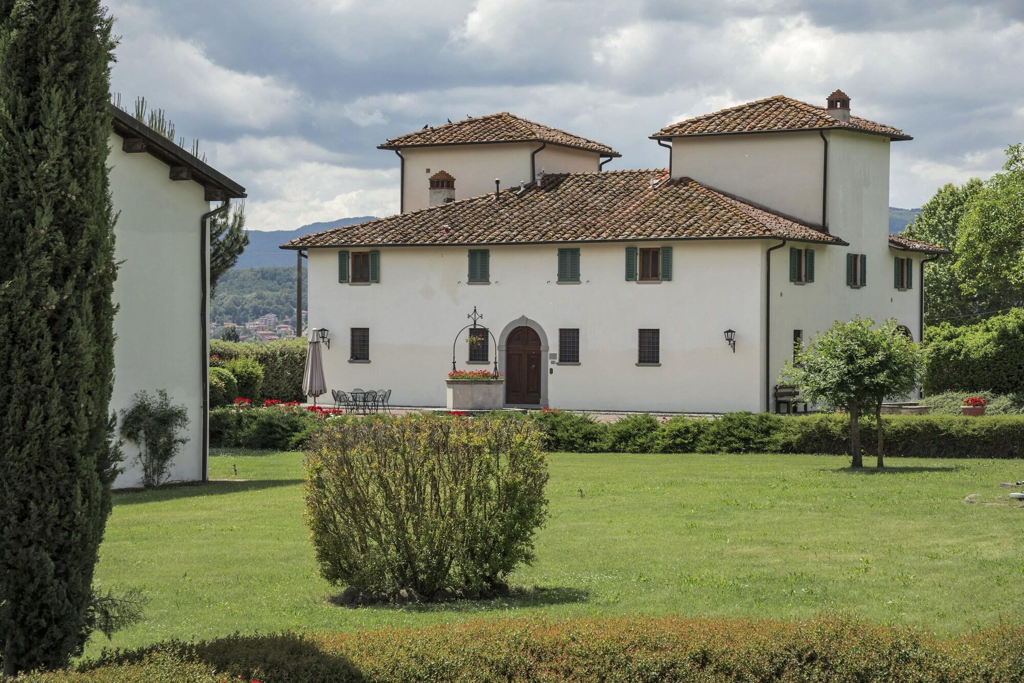 Vista Exterior VIESCA Suites & Villas – Il Borro Toscana
