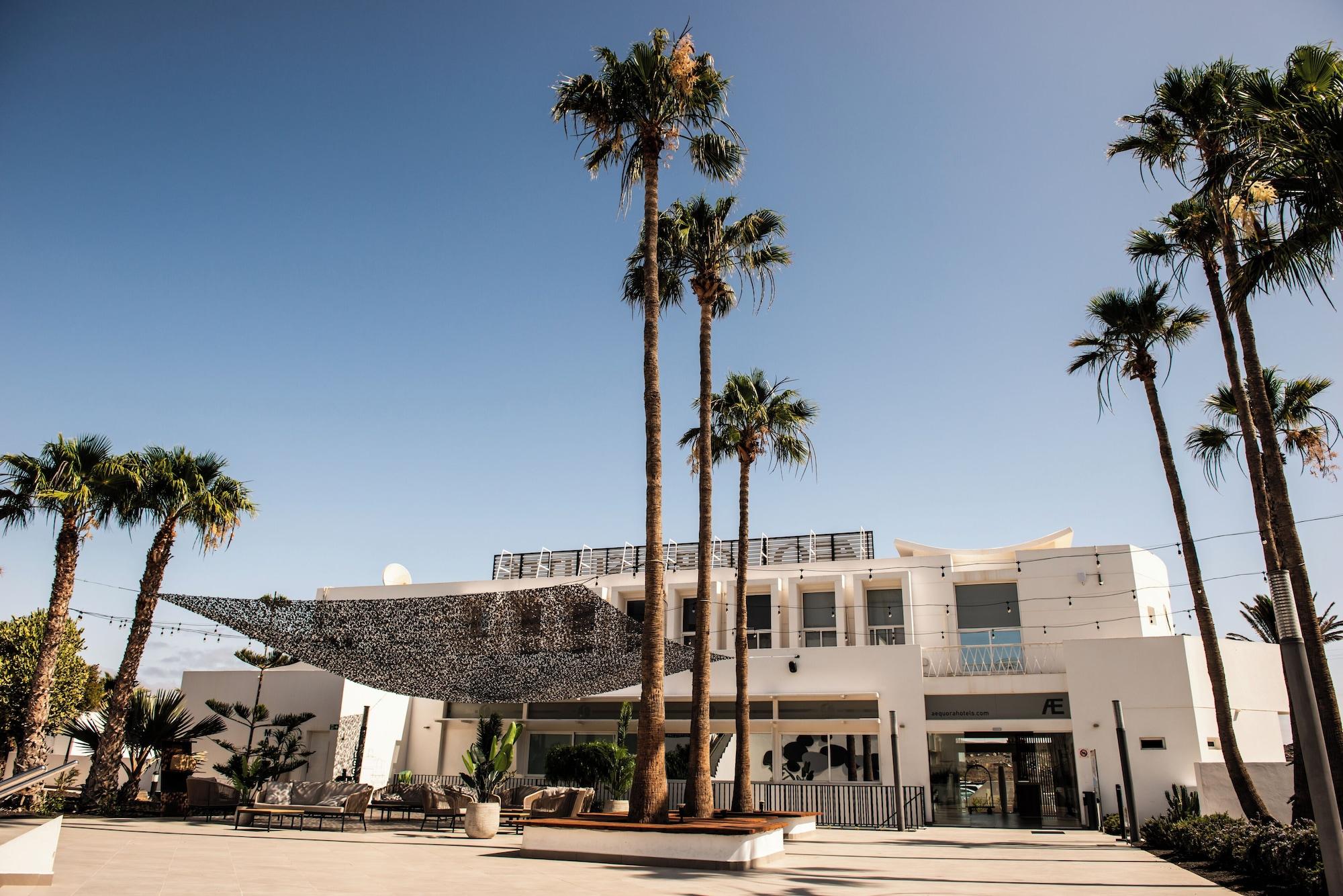 Vista Exterior Aequora Lanzarote Suites