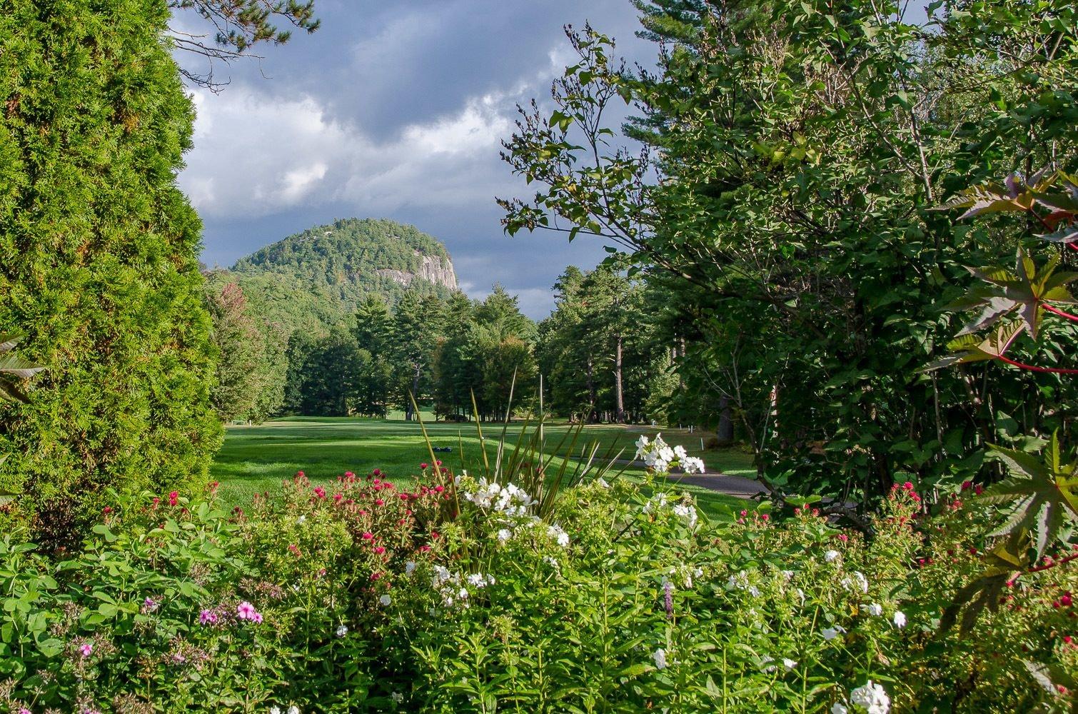 Campo de Golf The White Mountain Hotel & Resort