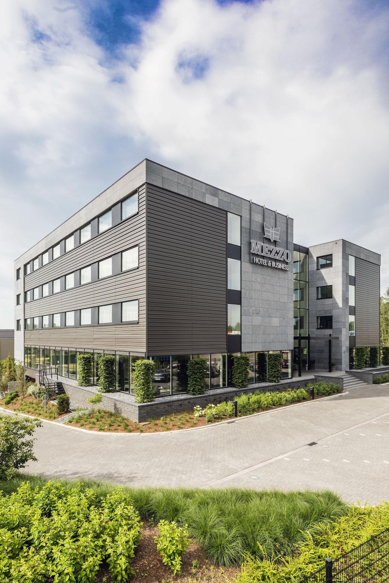 Vista Exterior Mezzo Hotel & Business