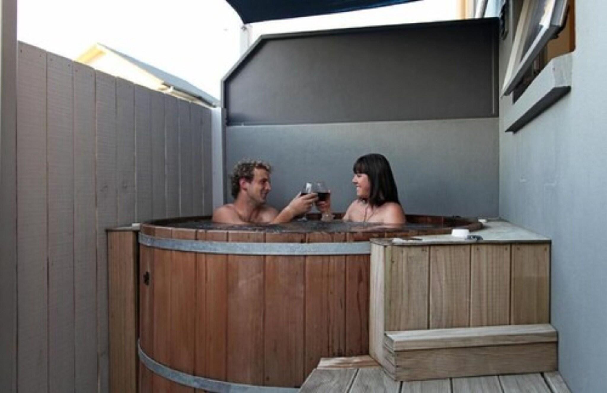 Instalaciones Recreativas Atrium on Ulster