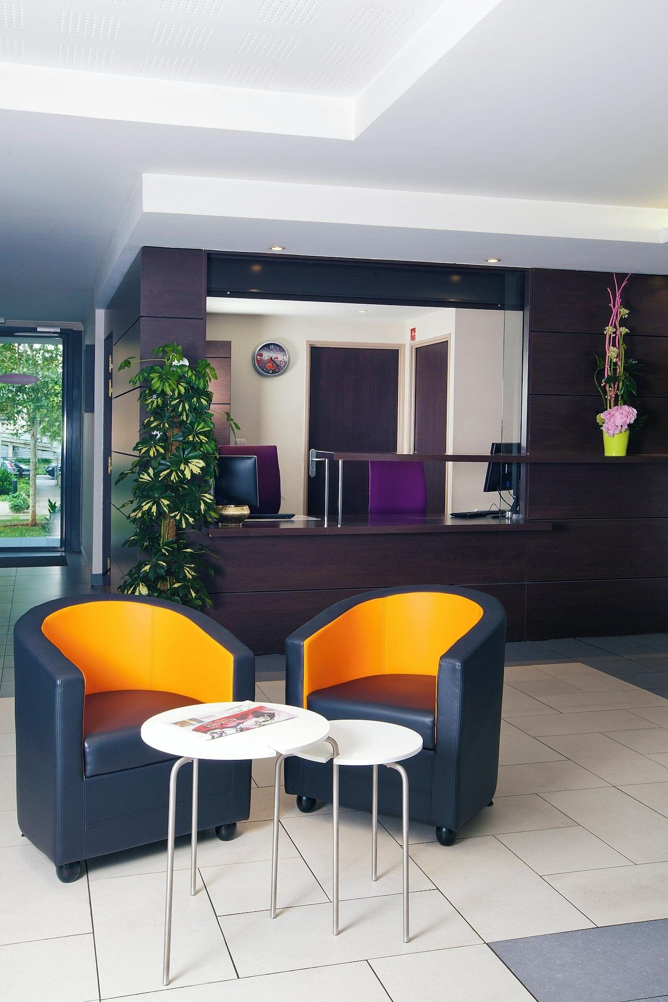 Vista Lobby Residhome Appart Hotel Nancy Lorraine