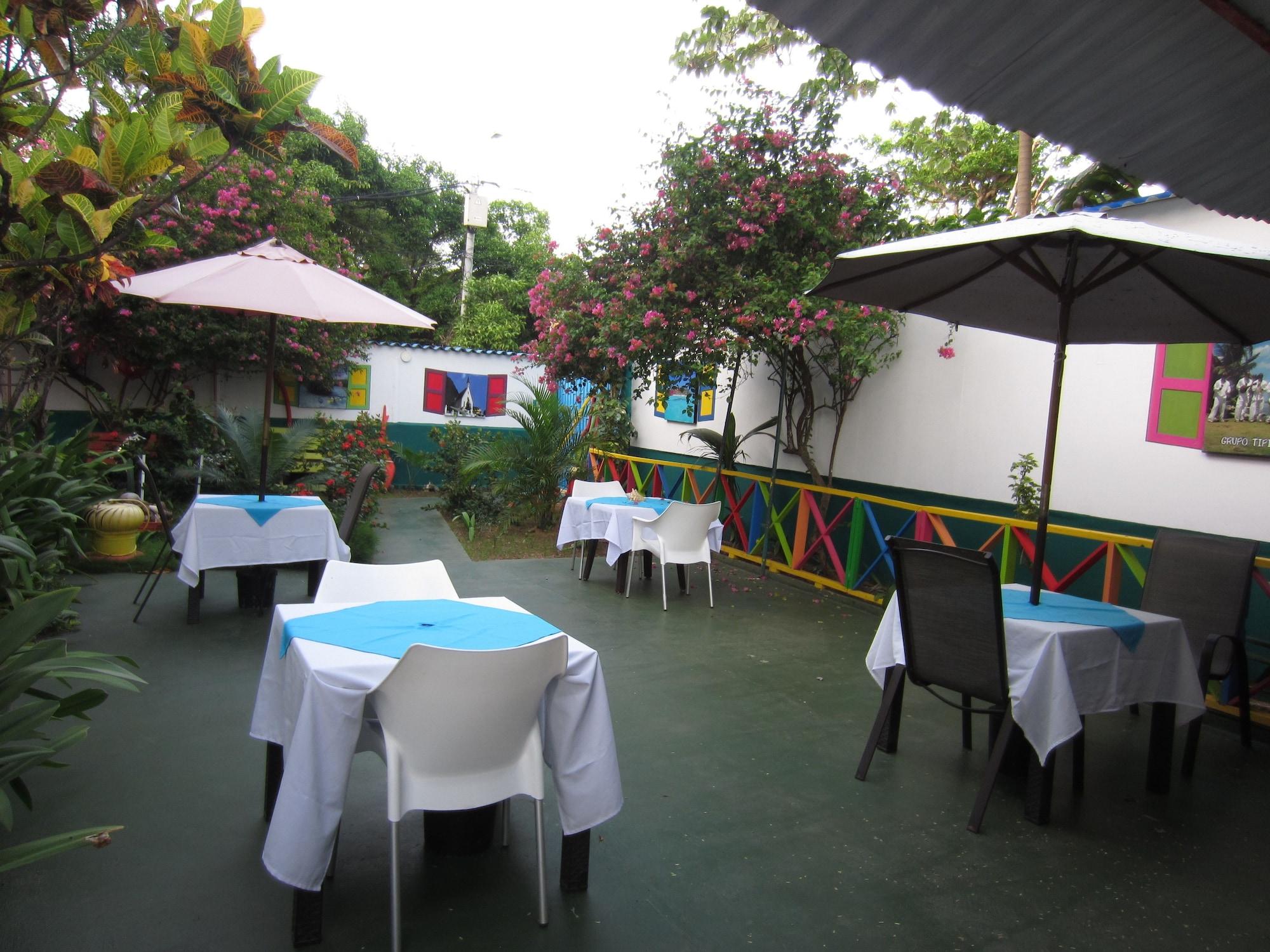 Restaurant Apartamentos La Hermosa