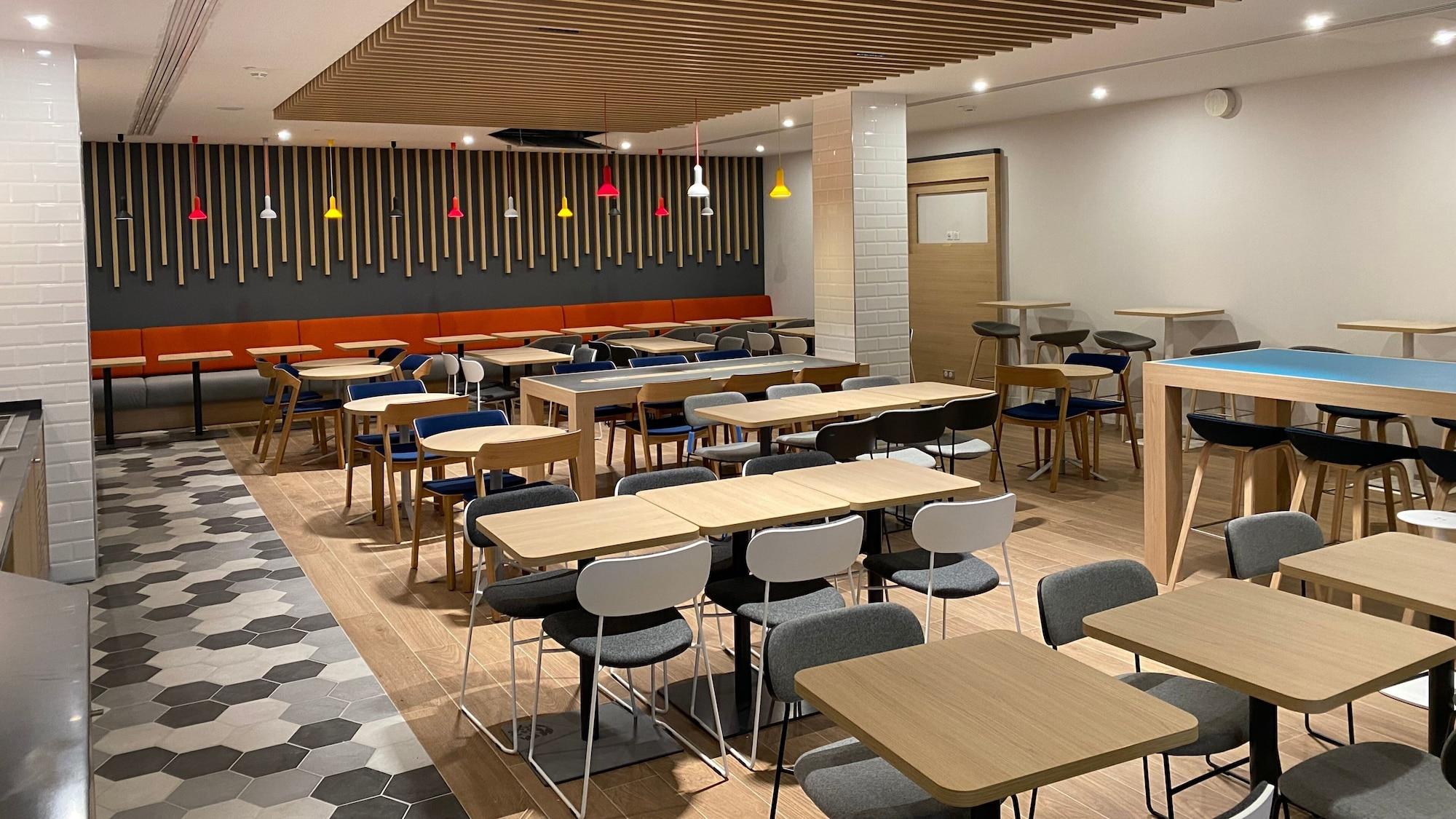 Restaurant Holiday Inn Express Nice Grand Arenas by IHG